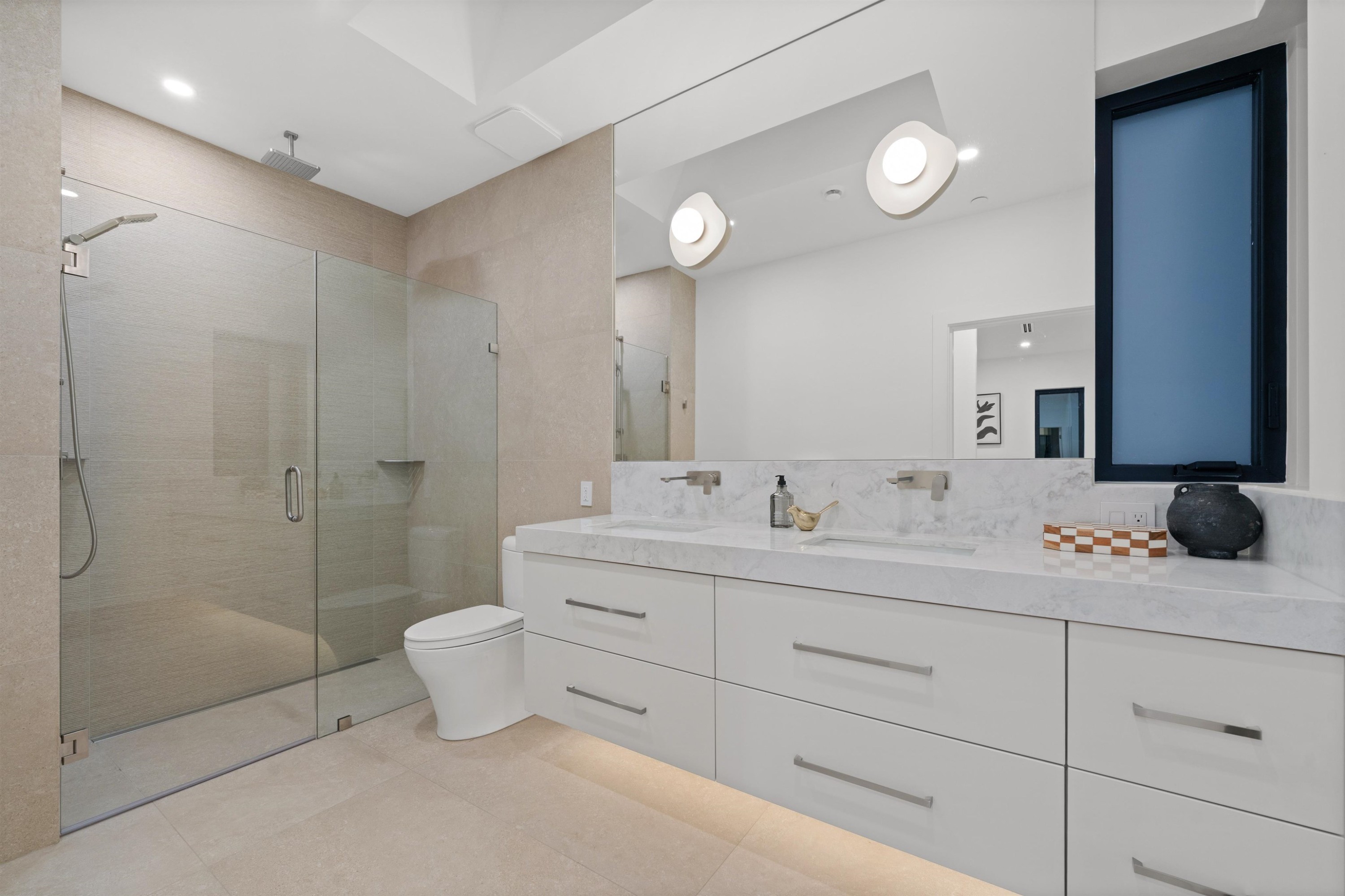 1605 21St Avenue E, Vancouver, BC