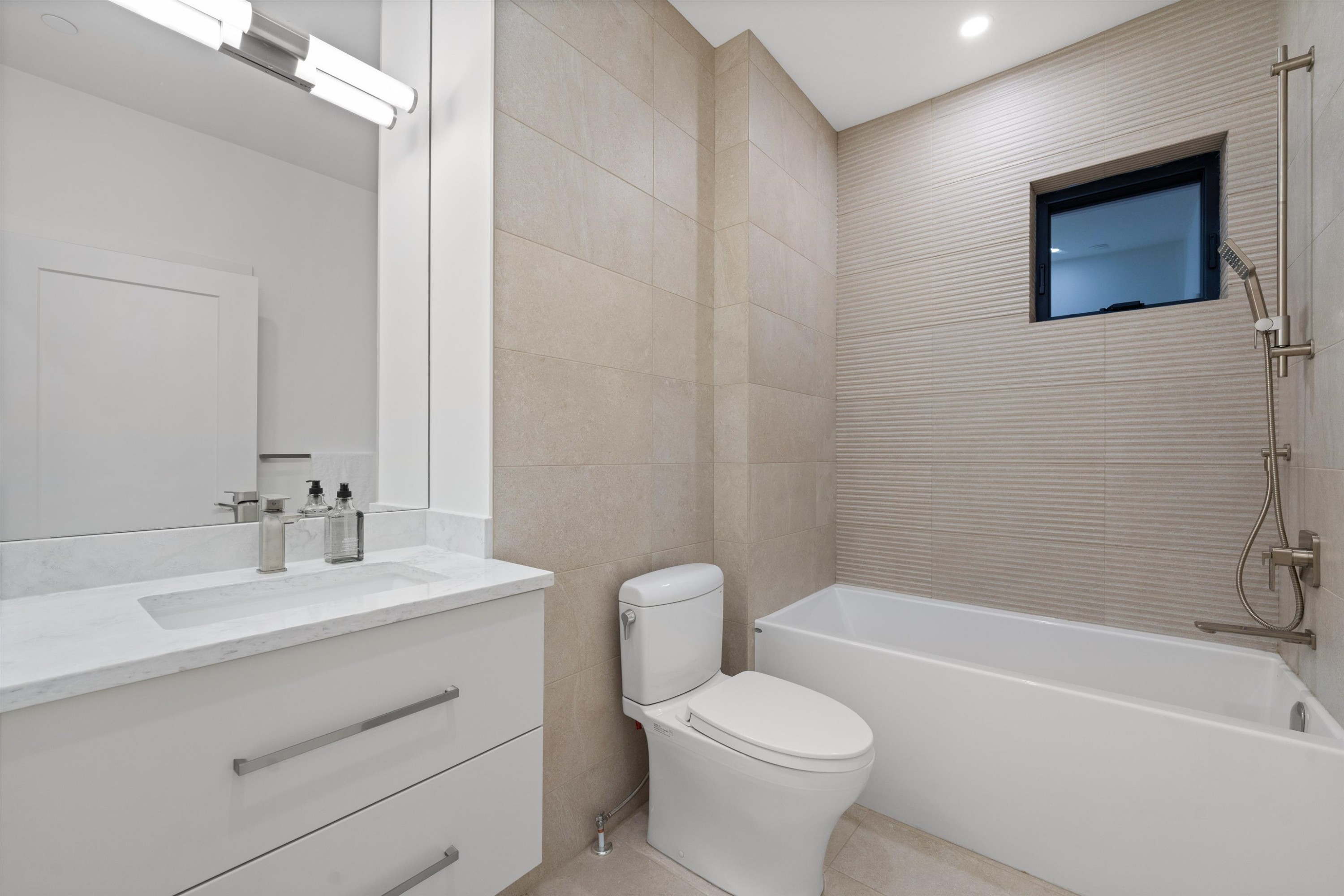 1605 21St Avenue E, Vancouver, BC