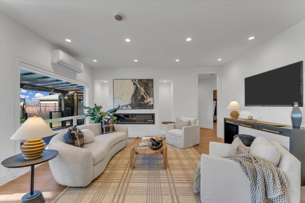 2594 Palisade Crescent, Port Coquitlam, BC