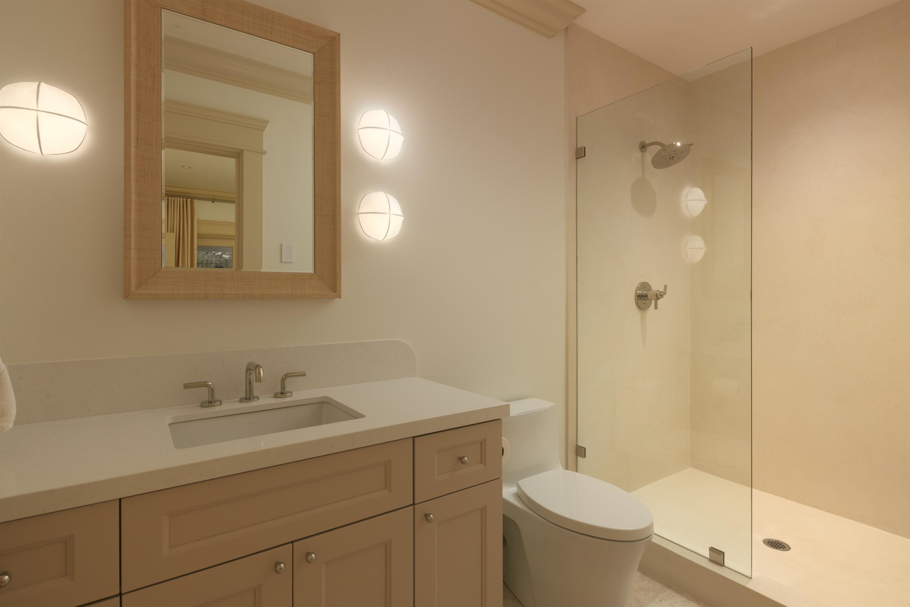 2955 Rosebery Avenue, West Vancouver, BC