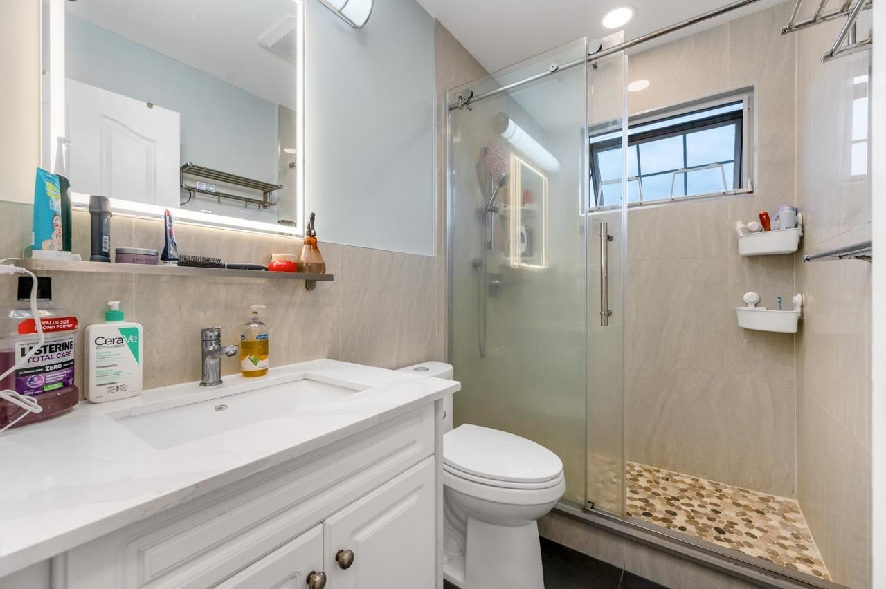 7119 10Th Avenue, Burnaby, BC