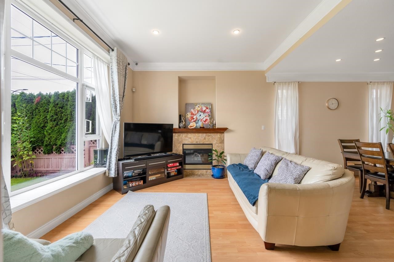 7119 10Th Avenue, Burnaby, BC