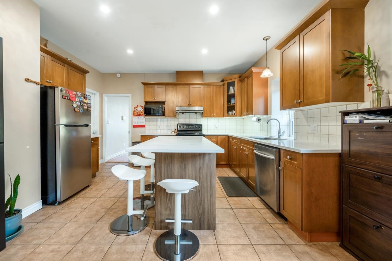 7119 10Th Avenue, Burnaby, BC