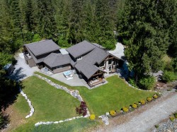 1044 Cedar Grove Lane Pemberton, BC V0N 2L2