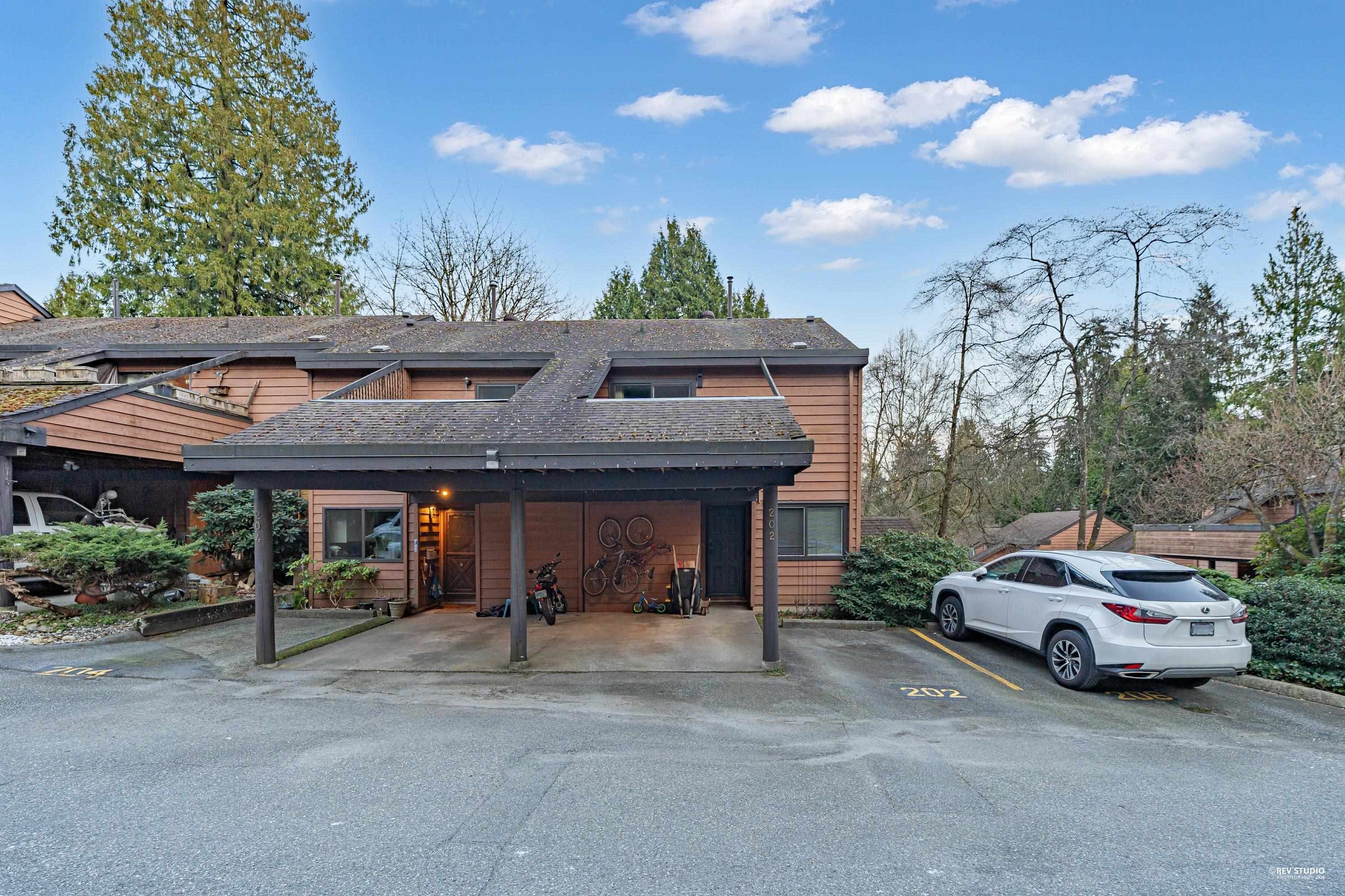 202 Cardiff Way, Port Moody, BC