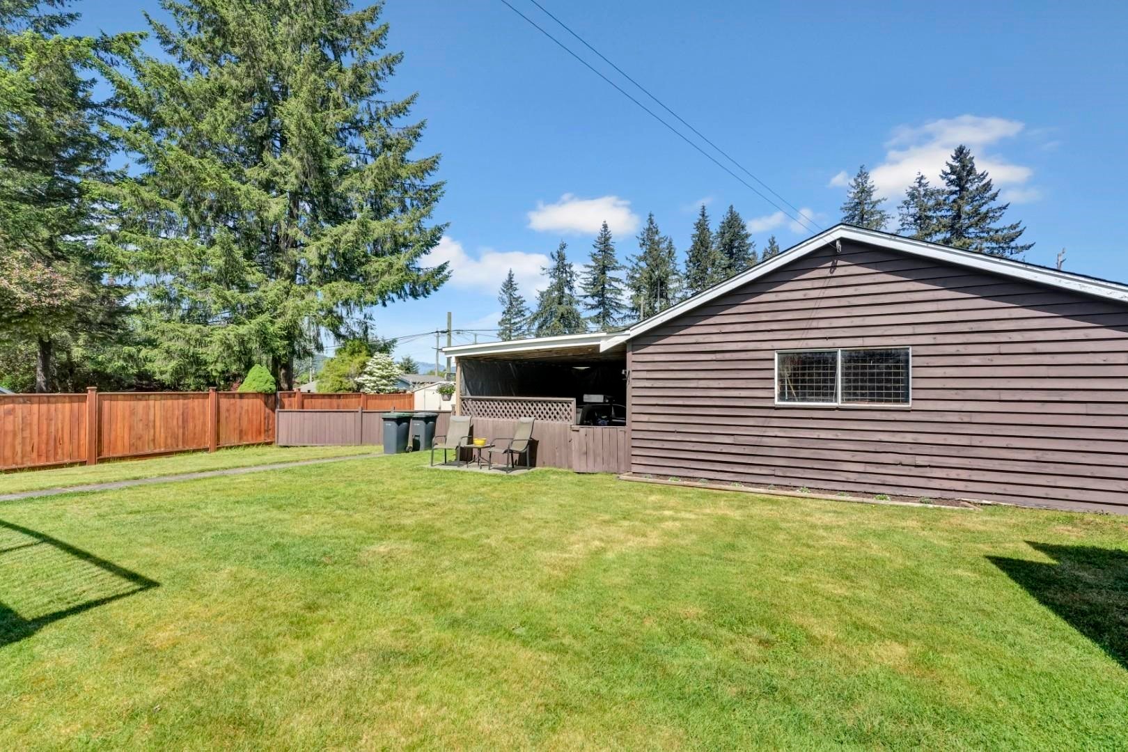 981 Grover Avenue, Coquitlam, BC