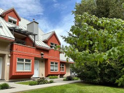 21-2050 Lake Placid Road Whistler, BC V8E 0A8