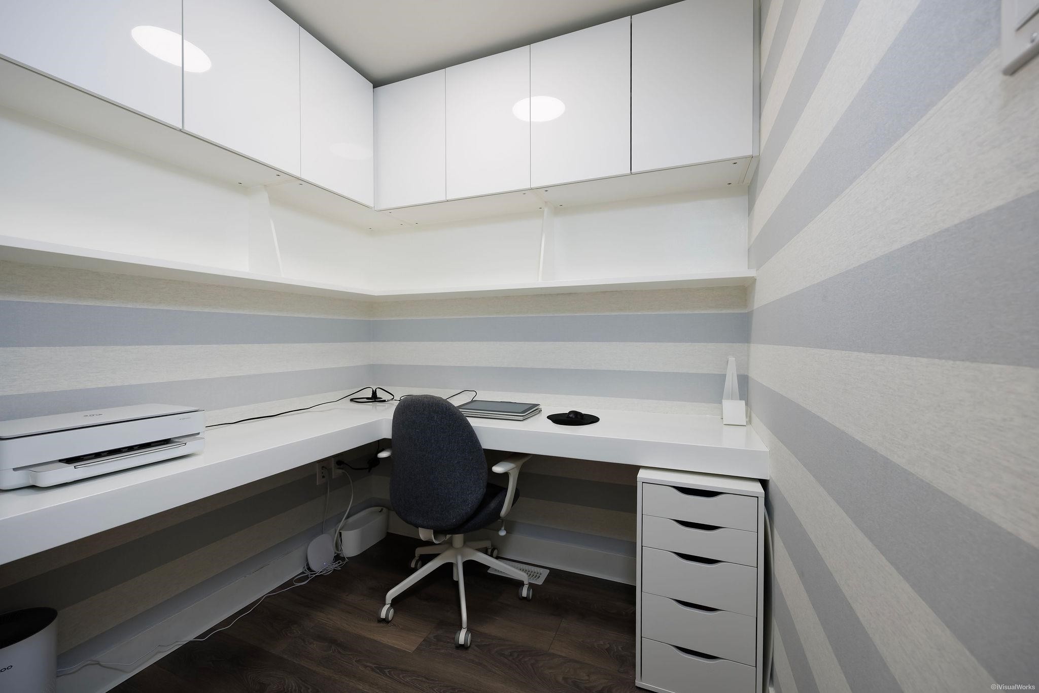 5552 Oak Street, Vancouver, BC