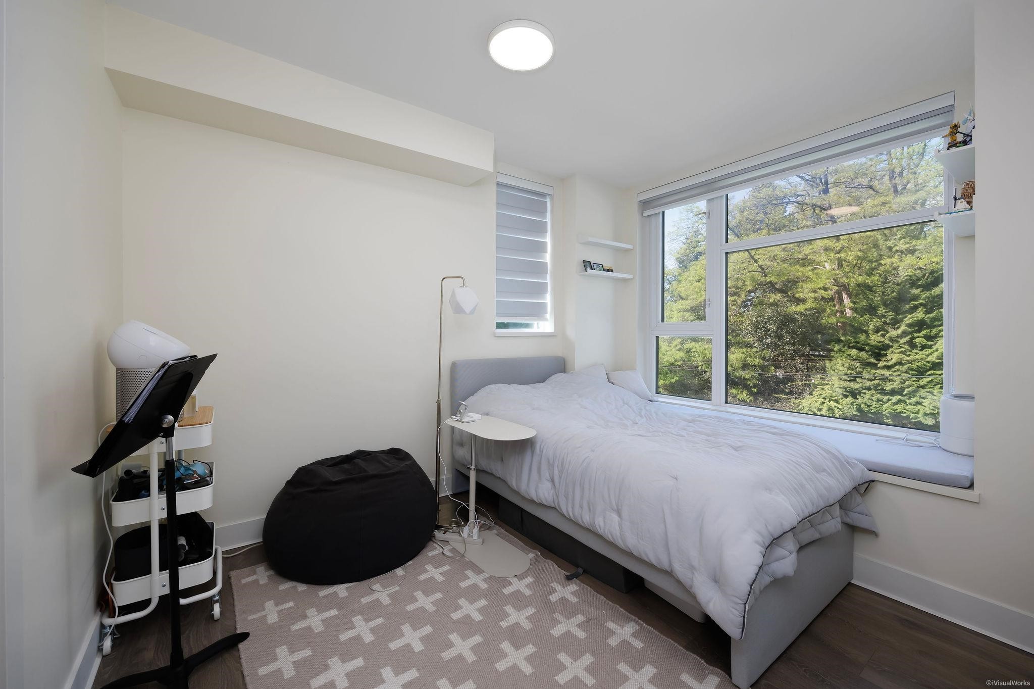 5552 Oak Street, Vancouver, BC