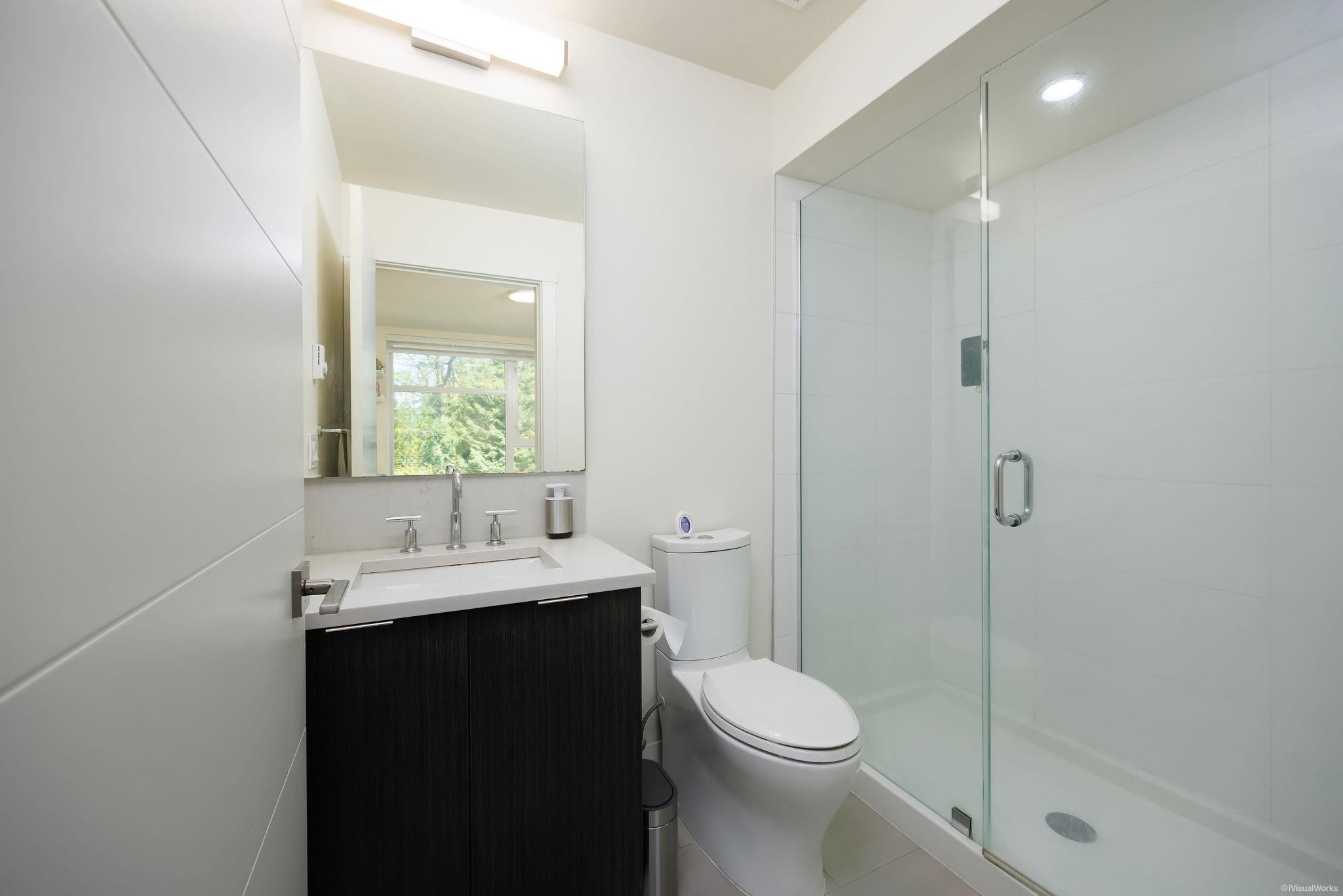 5552 Oak Street, Vancouver, BC