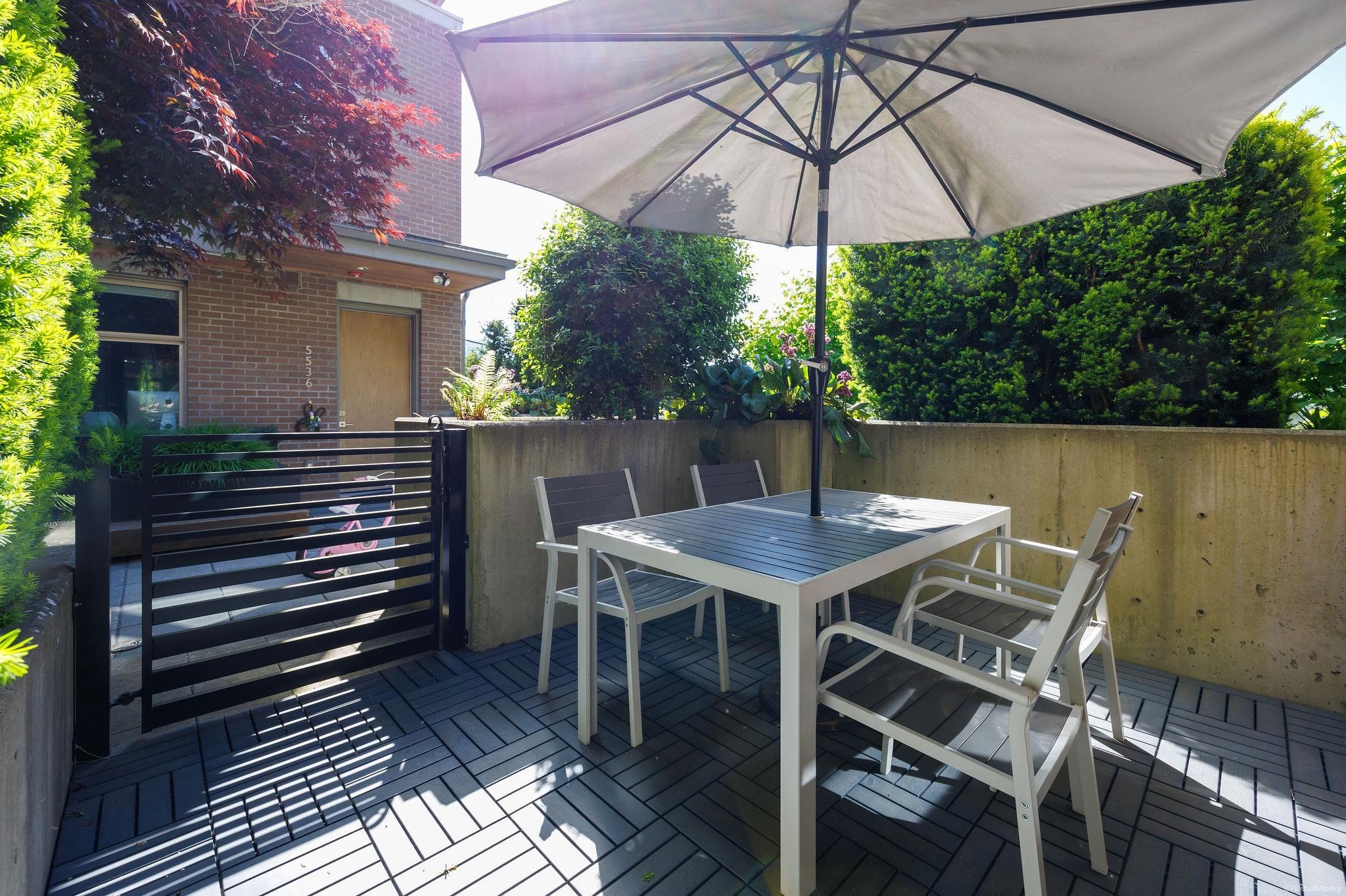 5552 Oak Street, Vancouver, BC