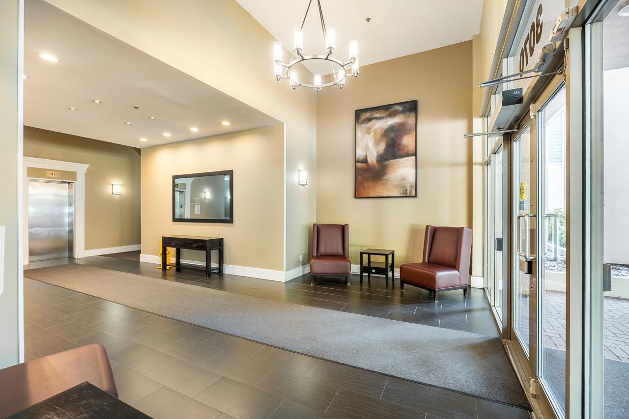 408-3070 Guildford Way, Coquitlam, BC