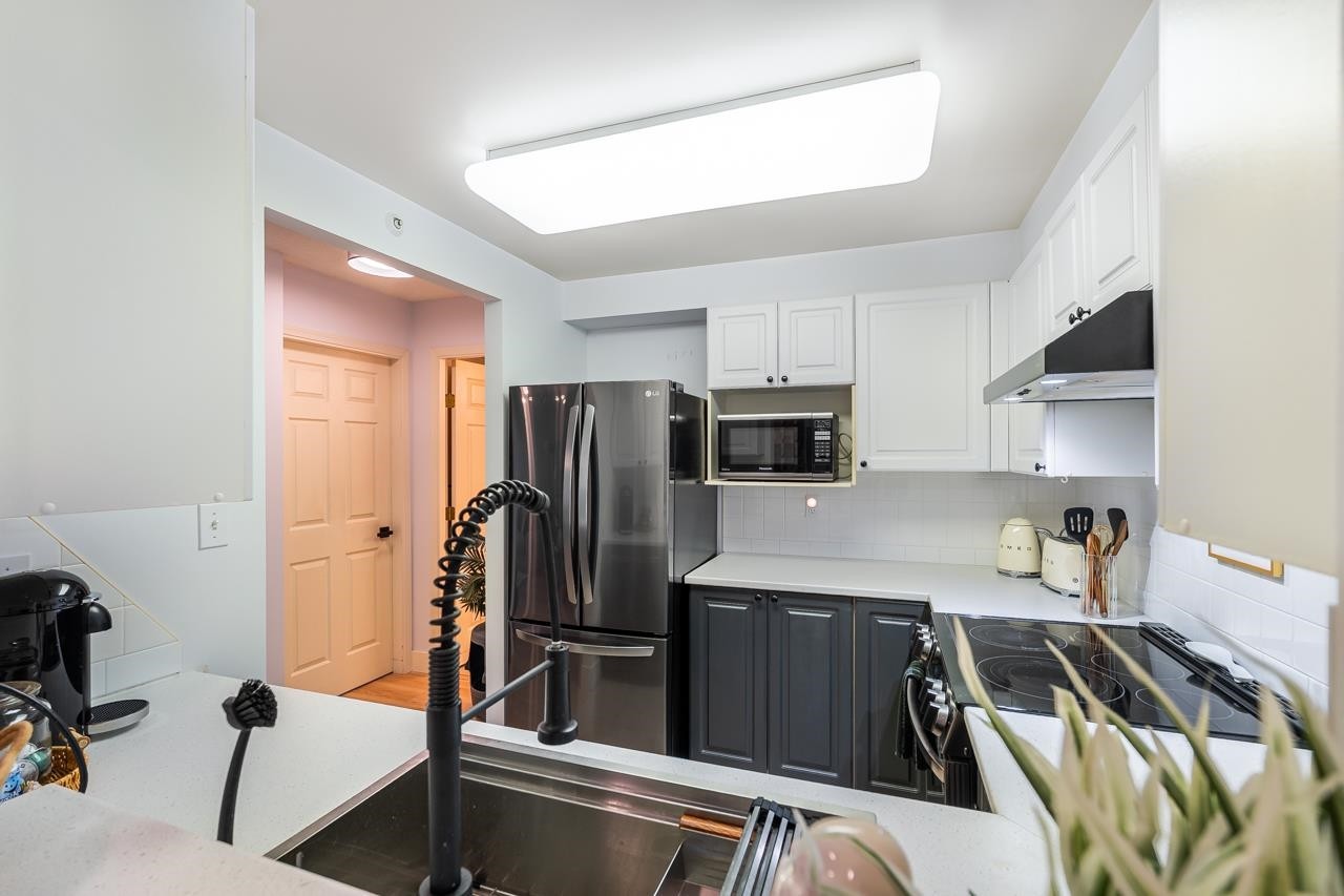 408-3070 Guildford Way, Coquitlam, BC