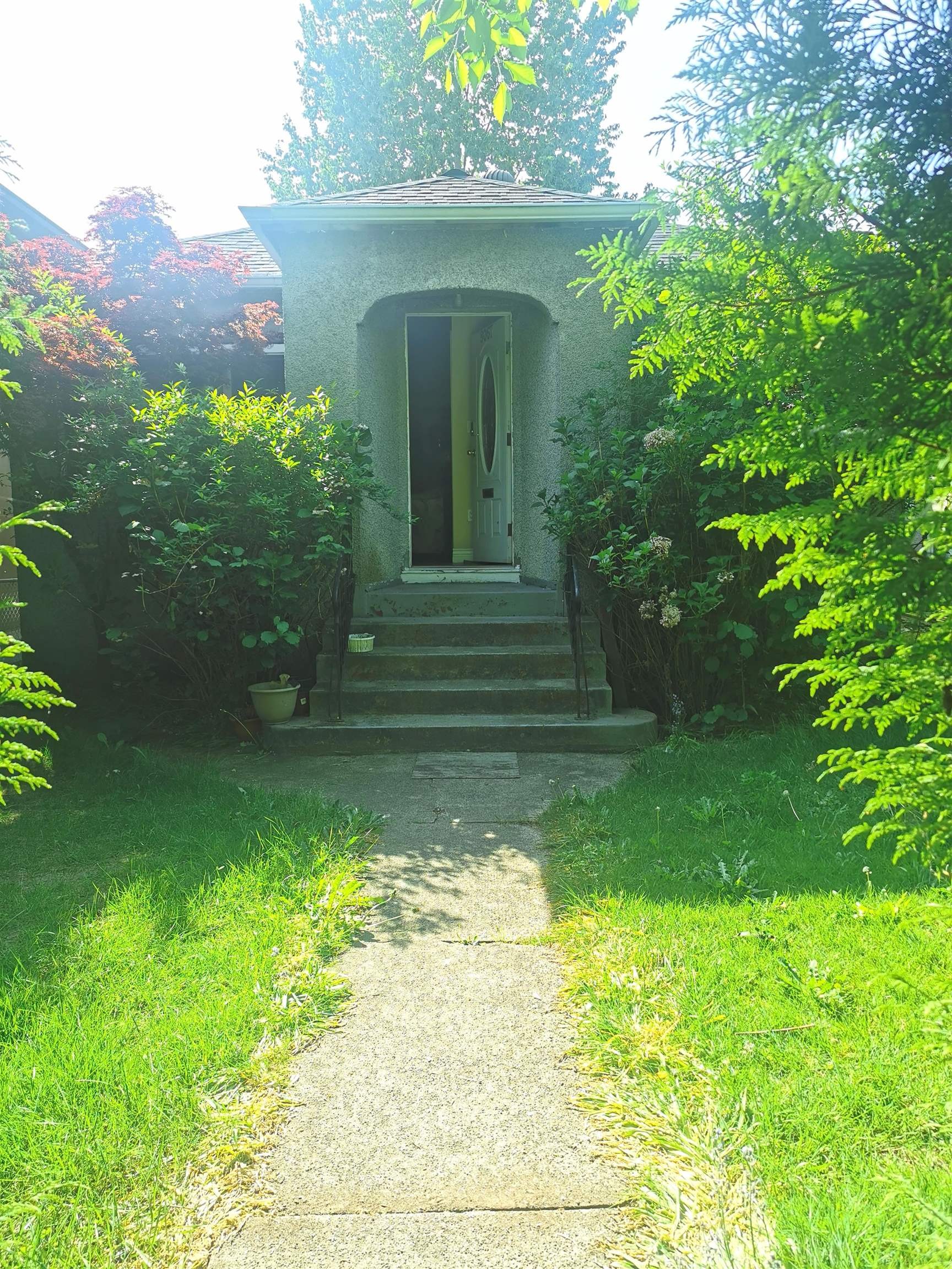 8067 French Street, Vancouver, BC
