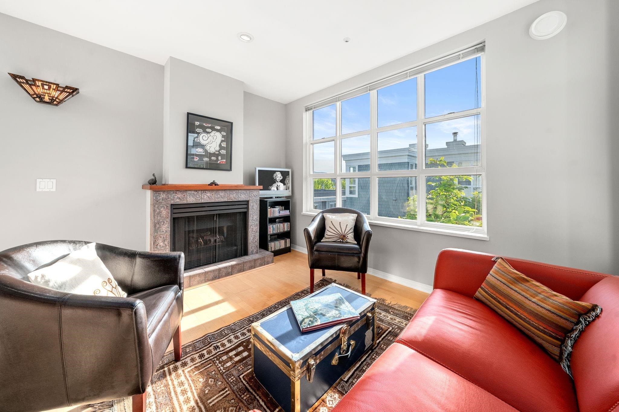 207-669 7Th Avenue W, Vancouver, BC