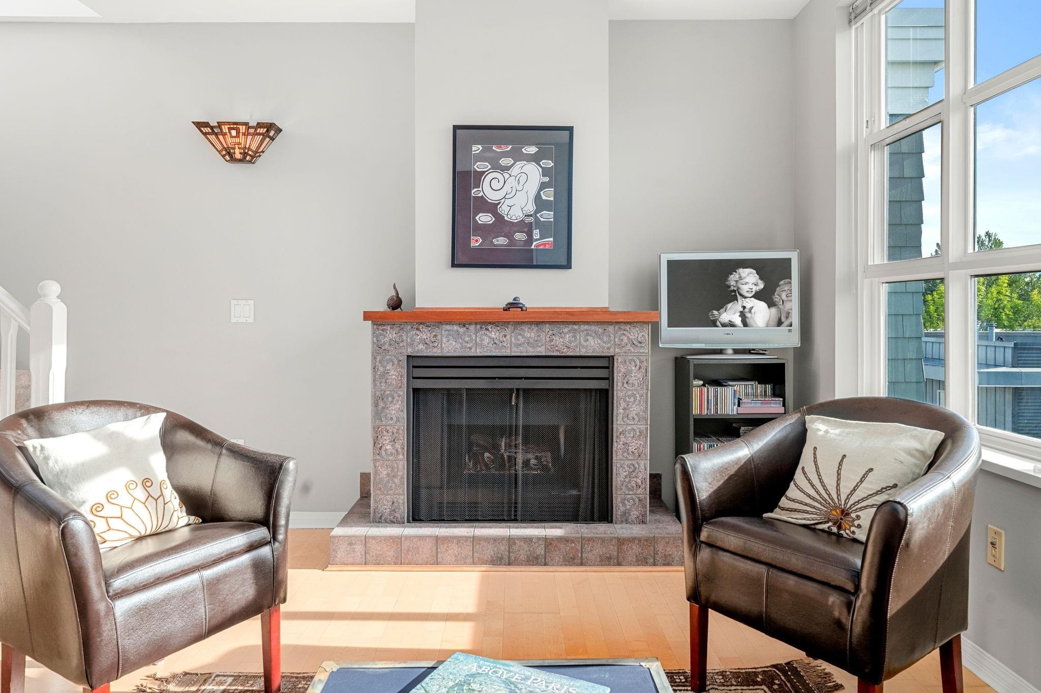 207-669 7Th Avenue W, Vancouver, BC