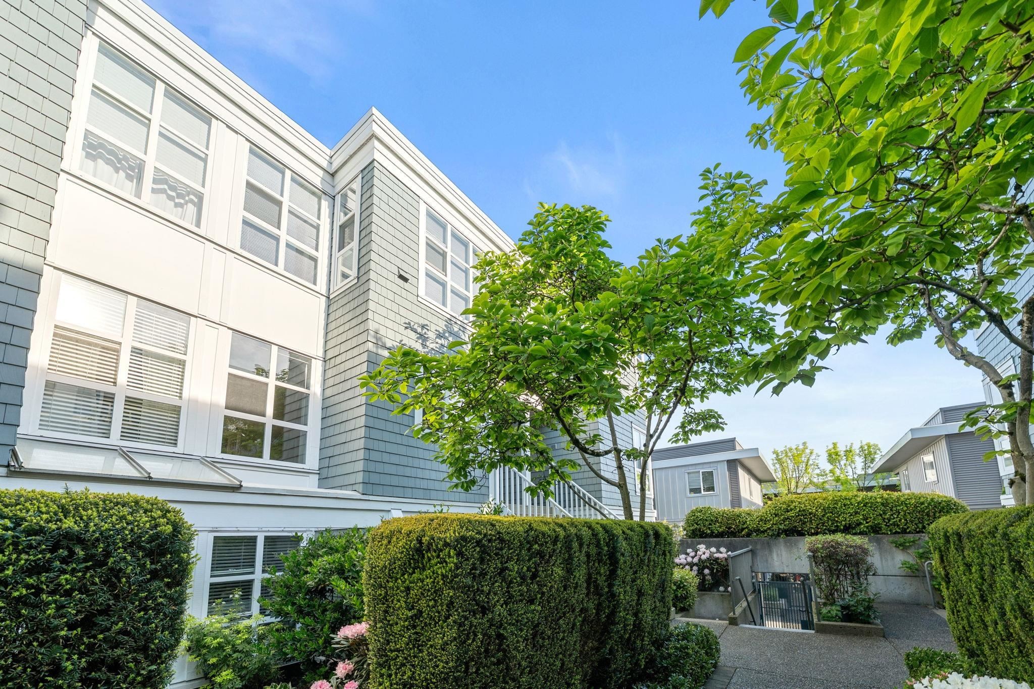207-669 7Th Avenue W, Vancouver, BC