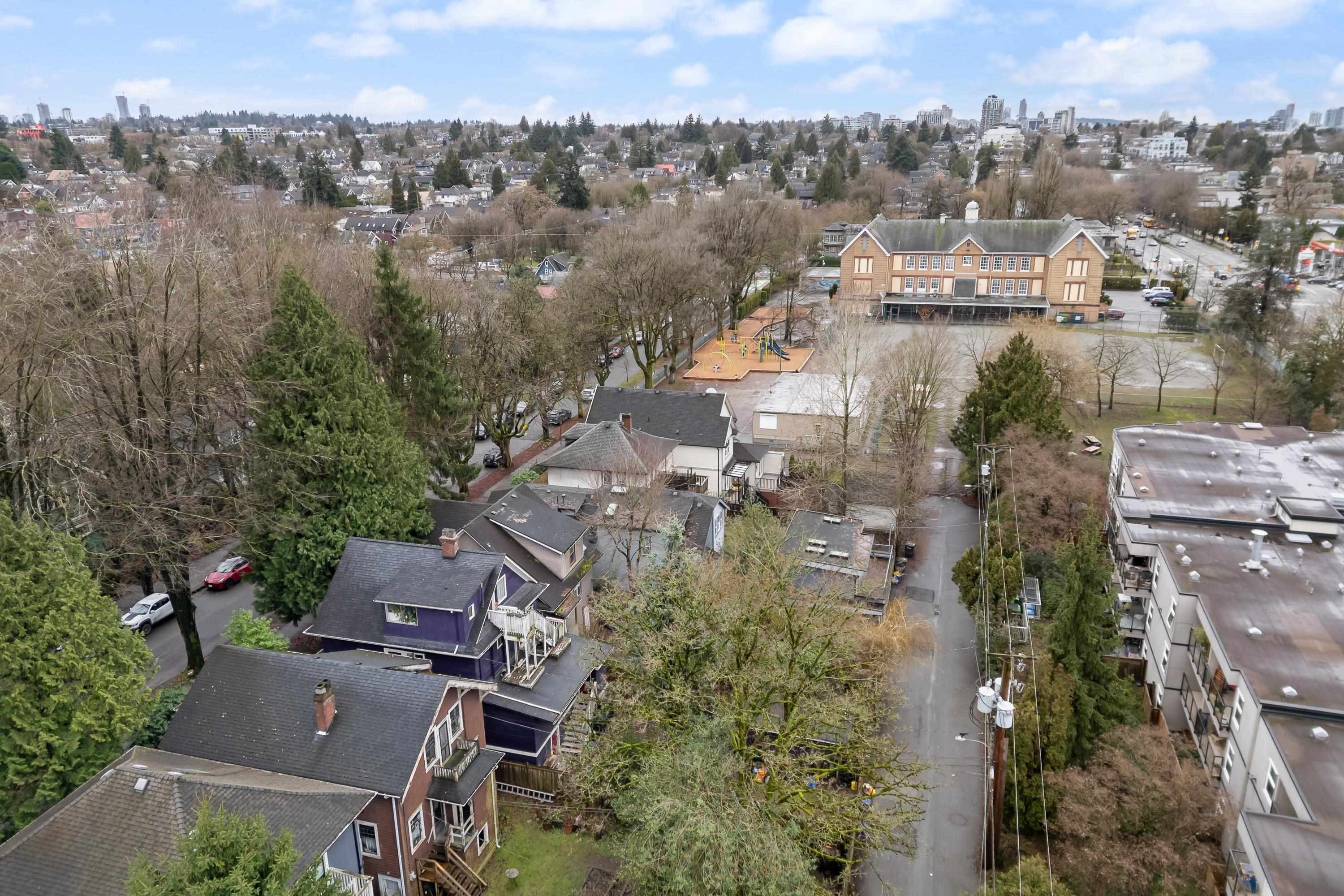 1437 10Th Avenue E, Vancouver, BC