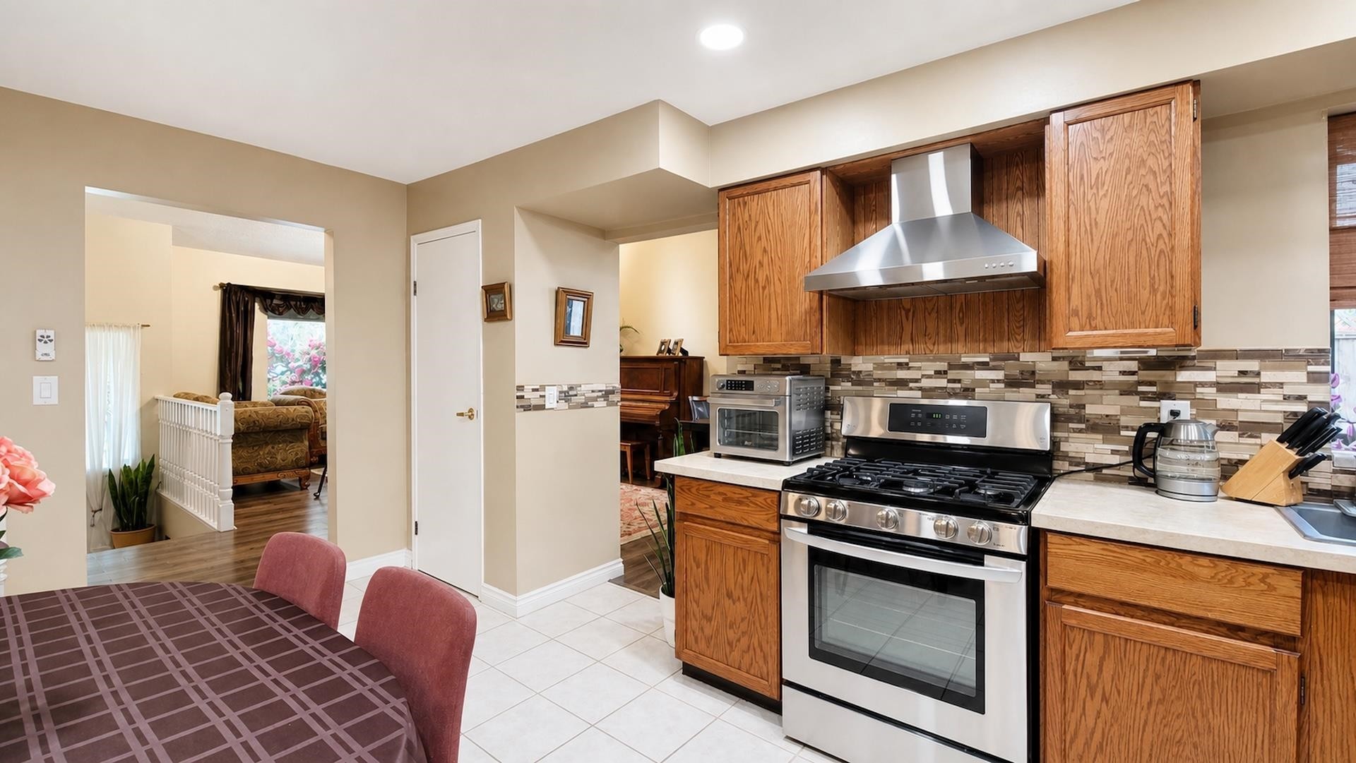 2961 Walton Avenue, Coquitlam, BC