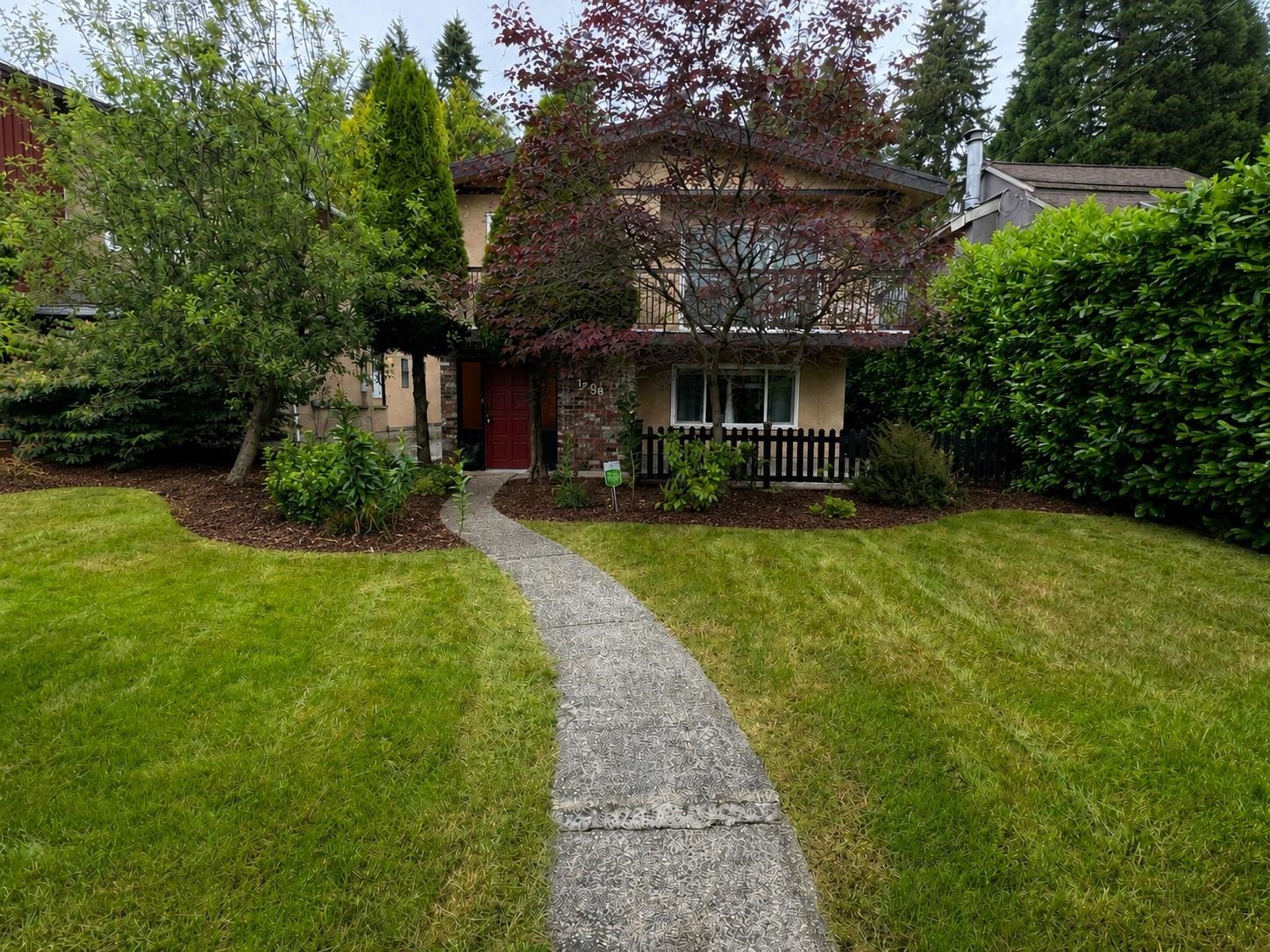 1564 Hope Road, North Vancouver, BC