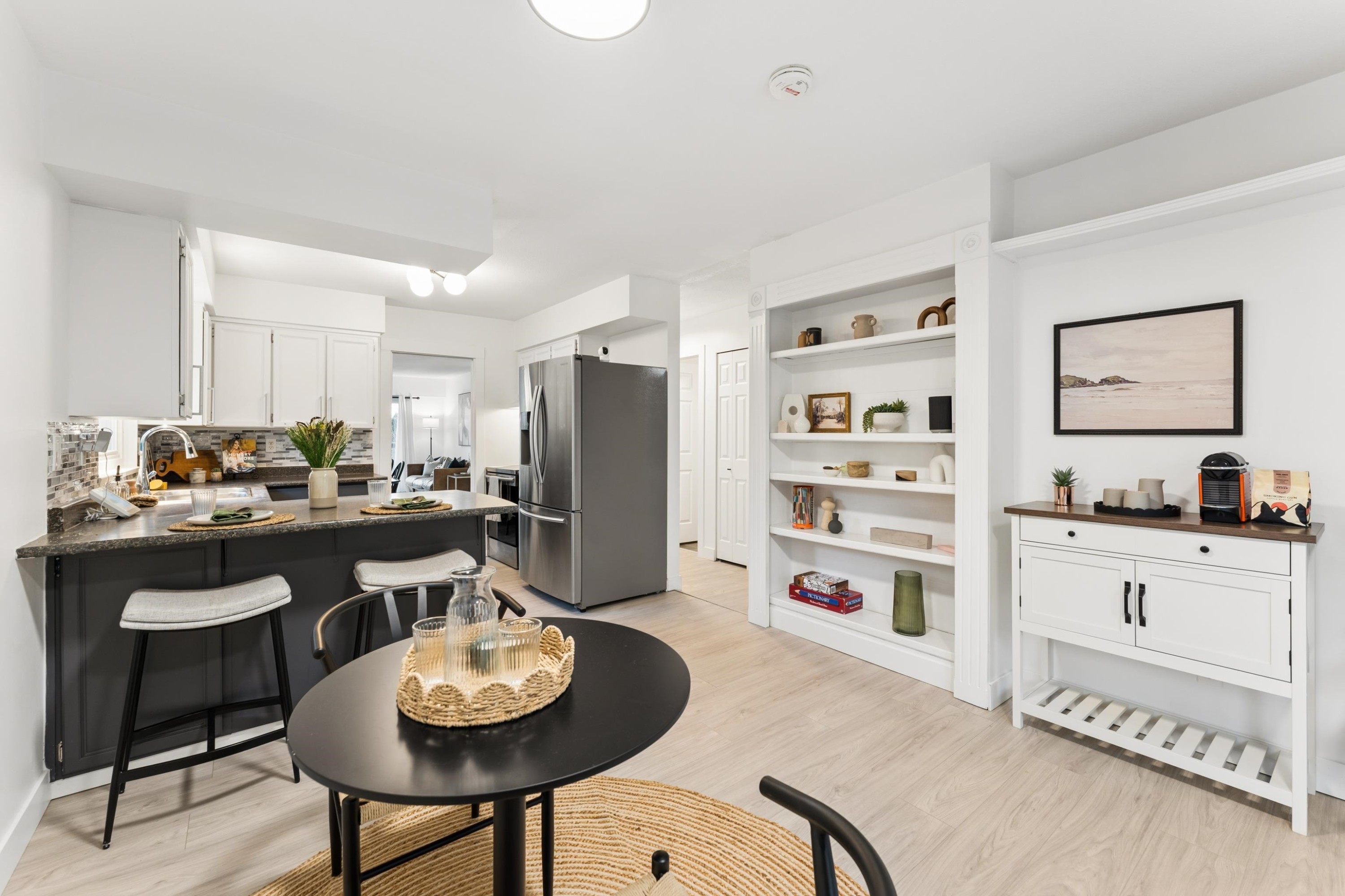 1564 Hope Road, North Vancouver, BC