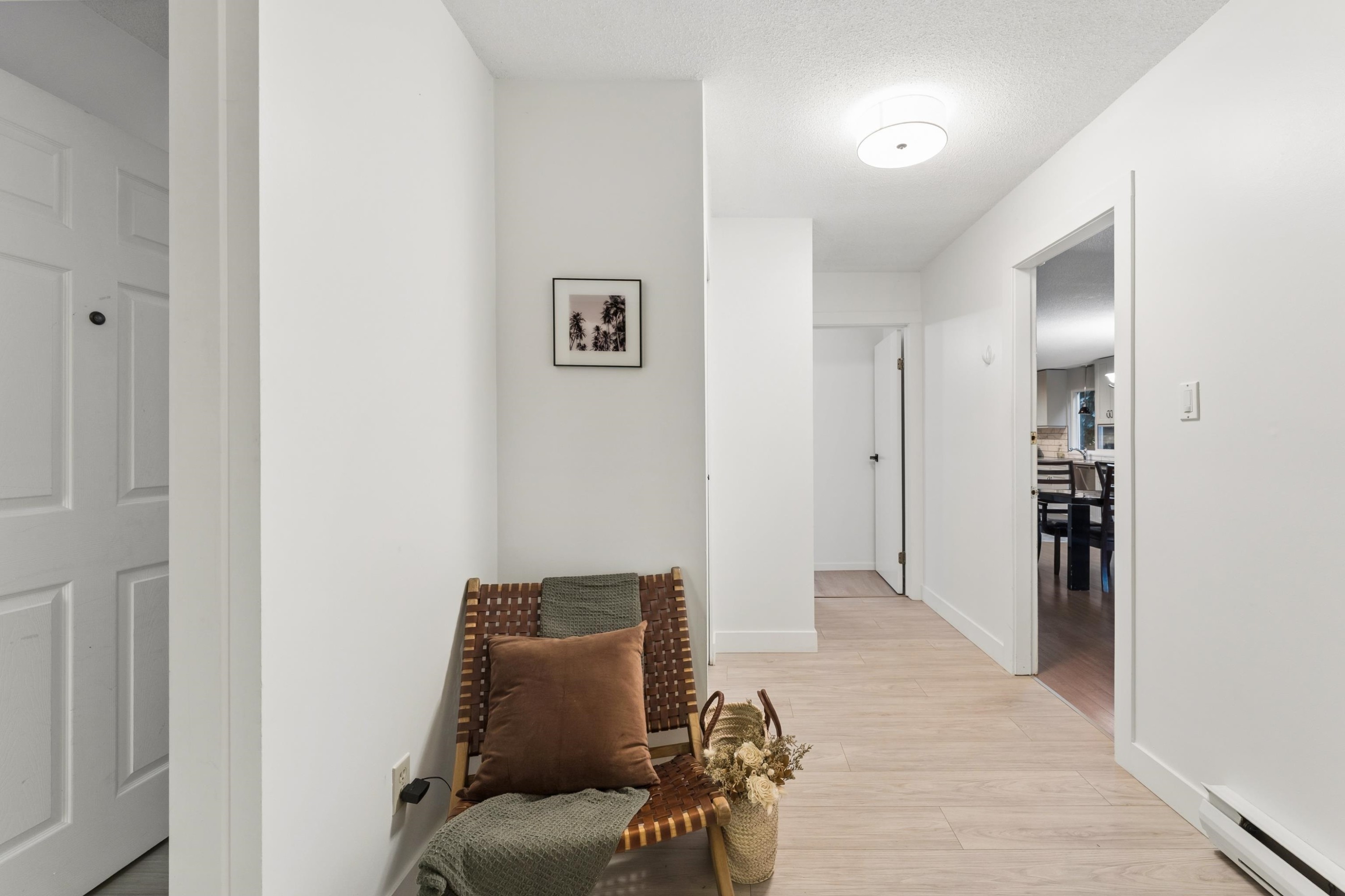 1564 Hope Road, North Vancouver, BC