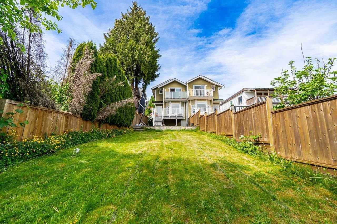1124 Rochester Avenue, Coquitlam, BC