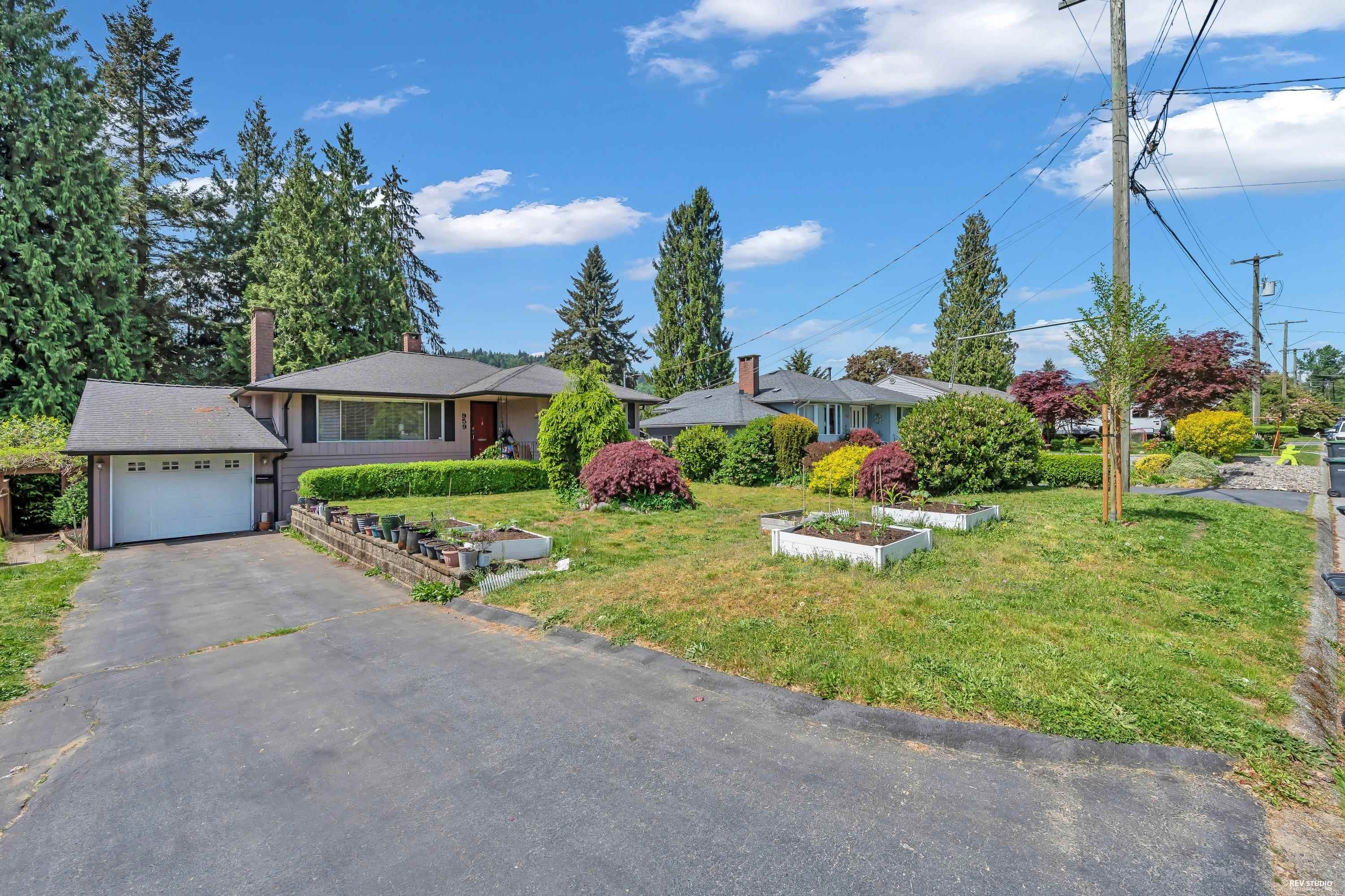 959 Caithness Crescent, Port Moody, BC