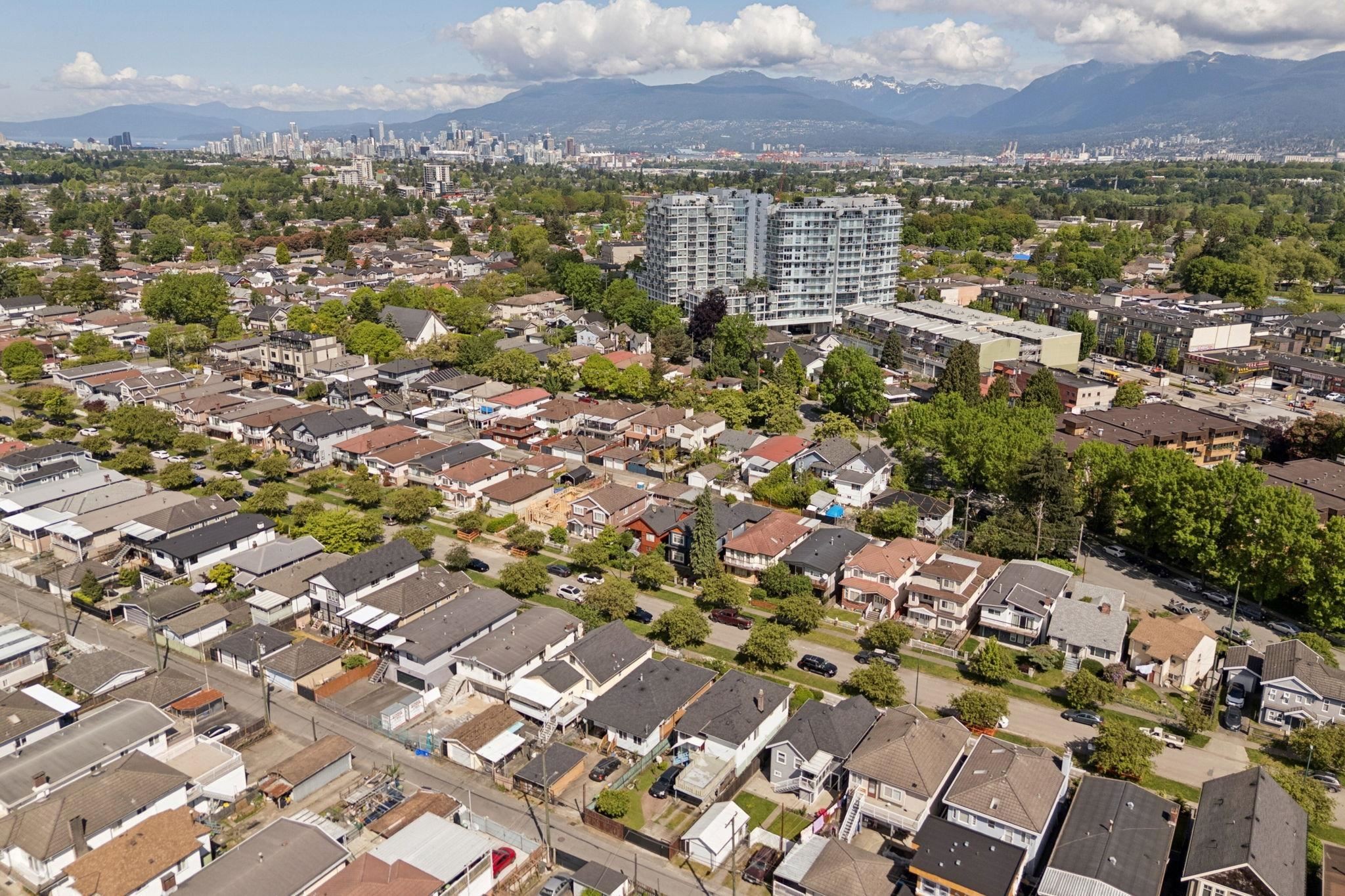 2248 Mannering Avenue, Vancouver, BC