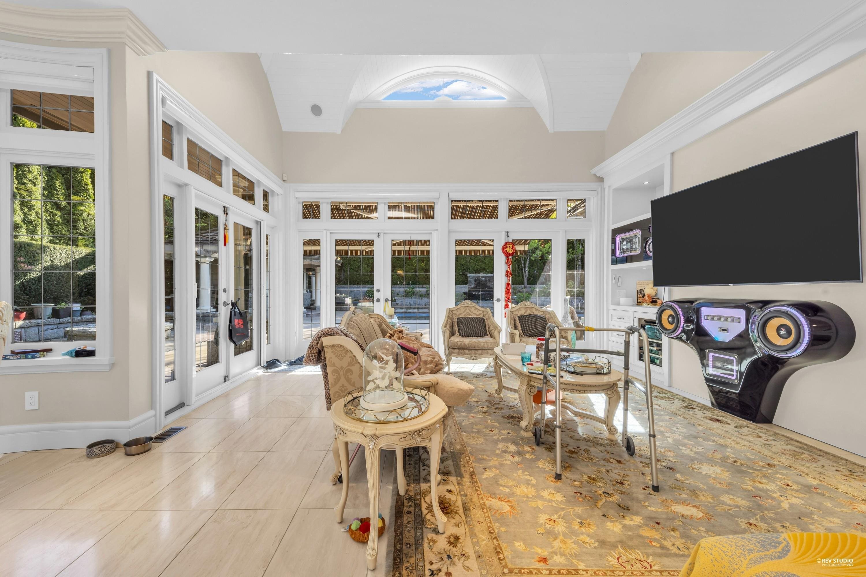 5730 College Highroad, Vancouver, BC