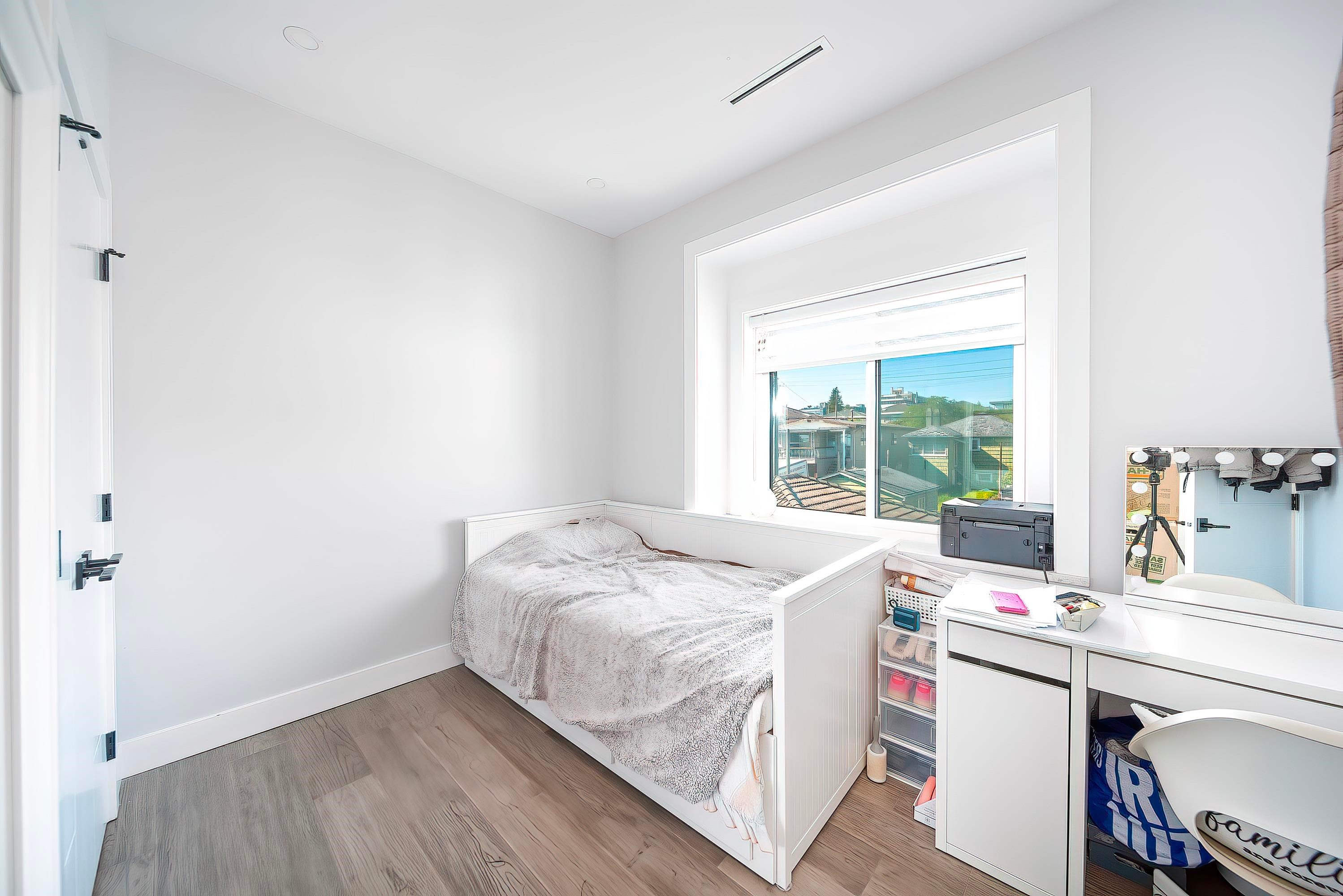 749 60Th Avenue E, Vancouver, BC
