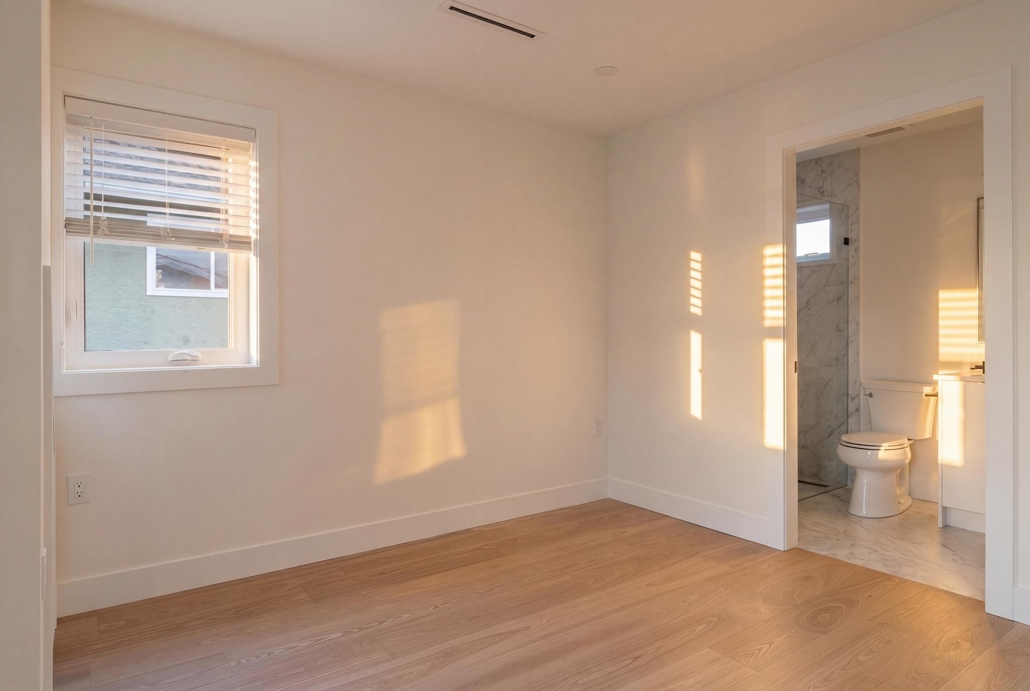 2055 4Th Avenue E, Vancouver, BC