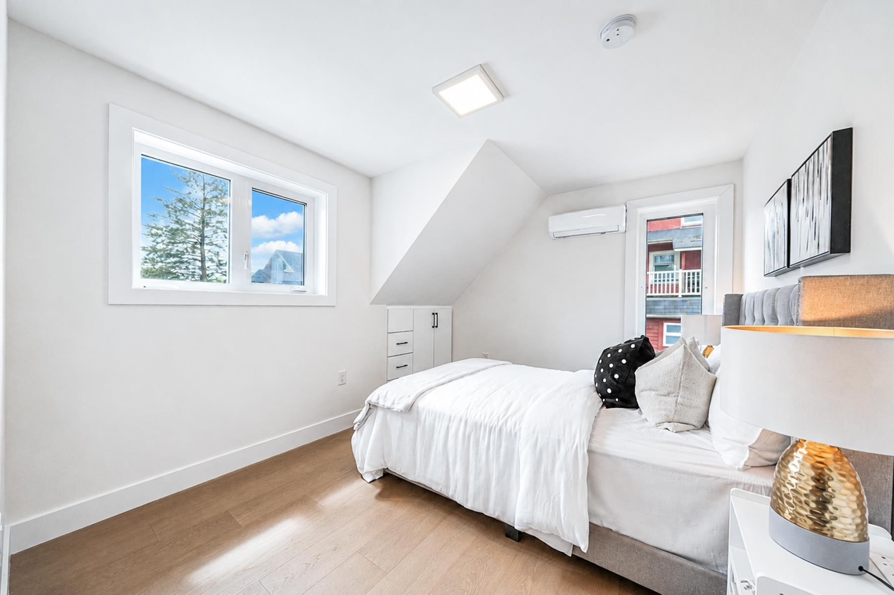 1926 William Street, Vancouver, BC