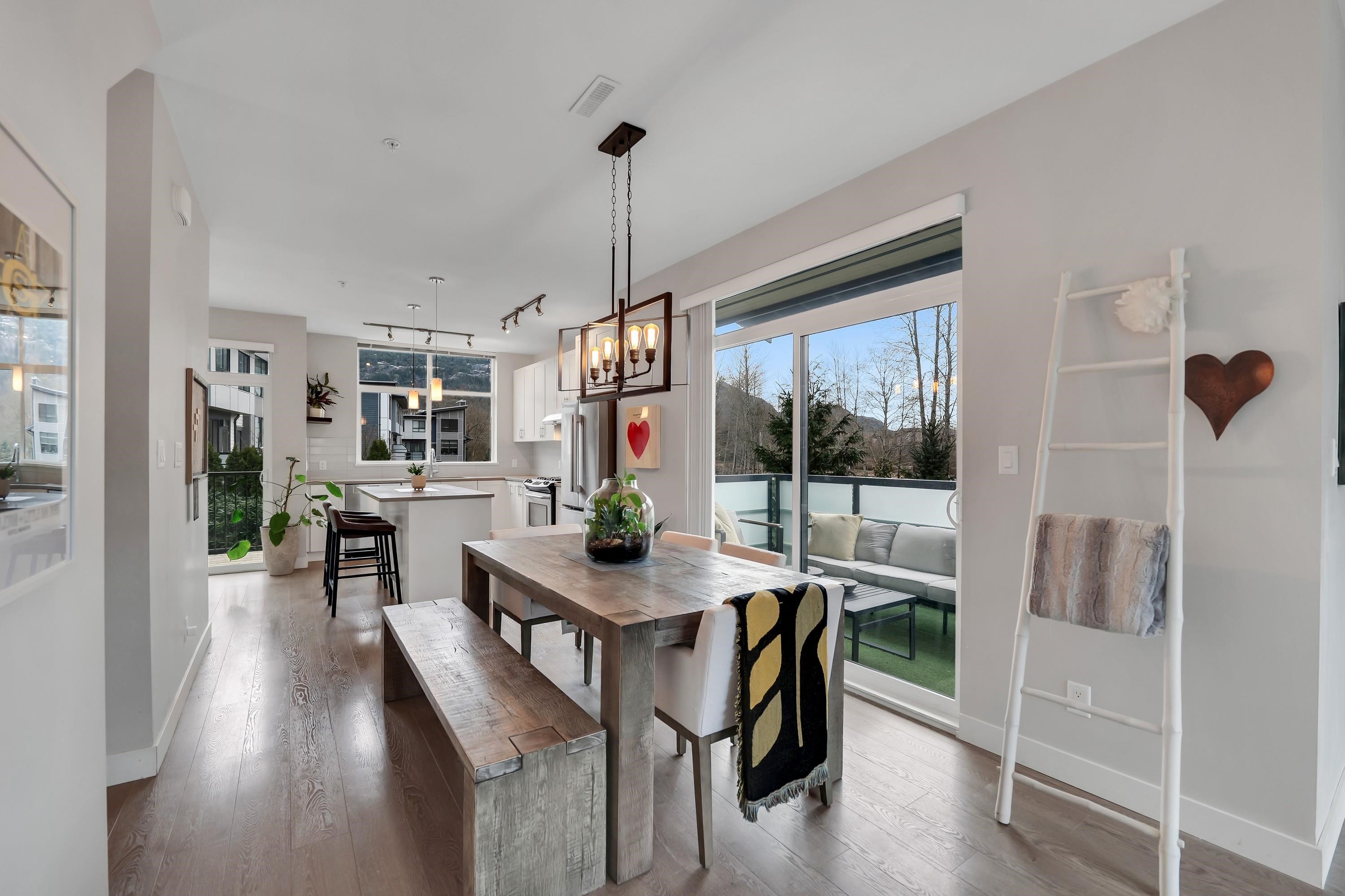 38375 Eaglewind Boulevard, Squamish, BC