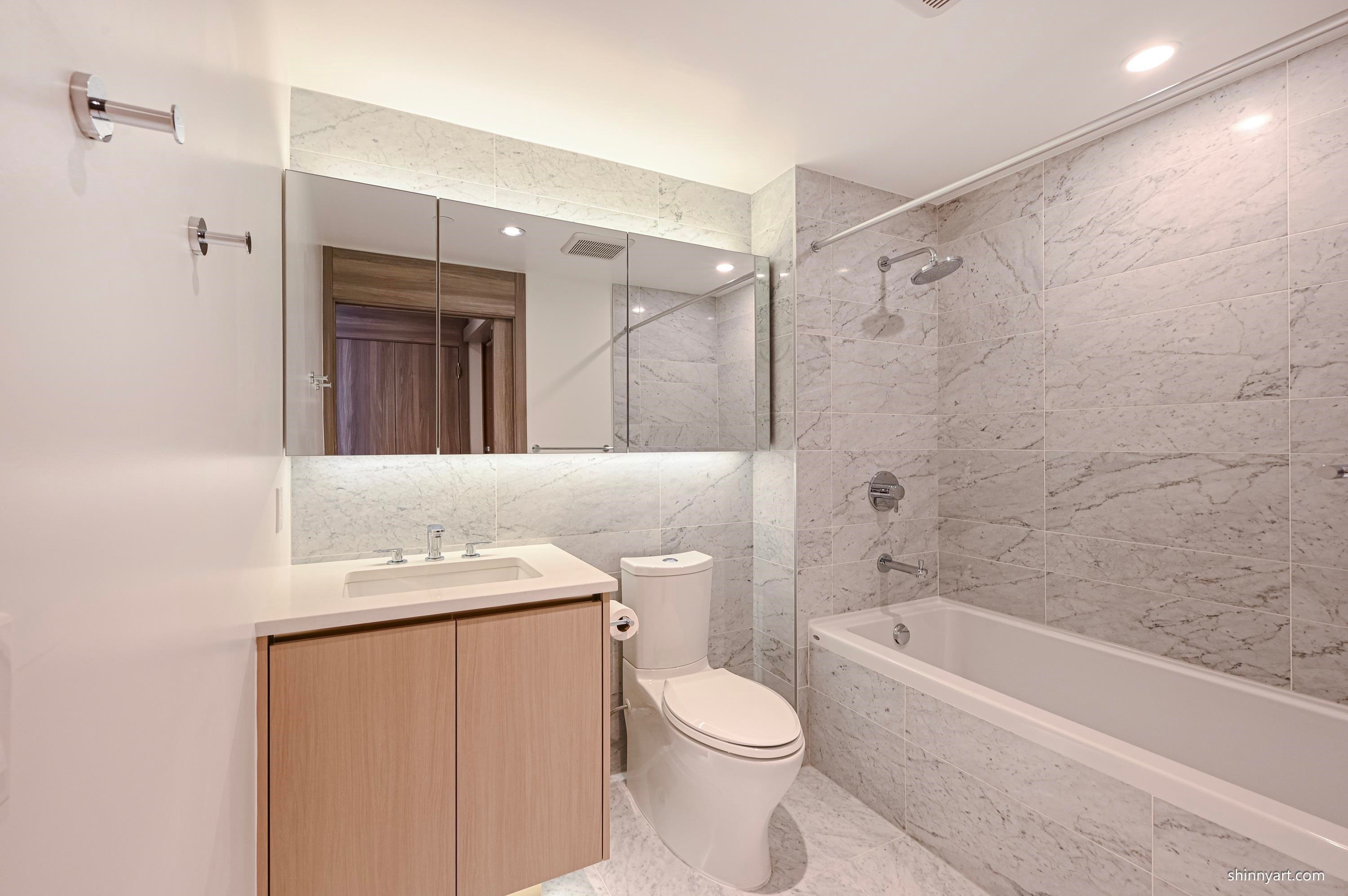 2401-4720 Lougheed Highway, Burnaby, BC