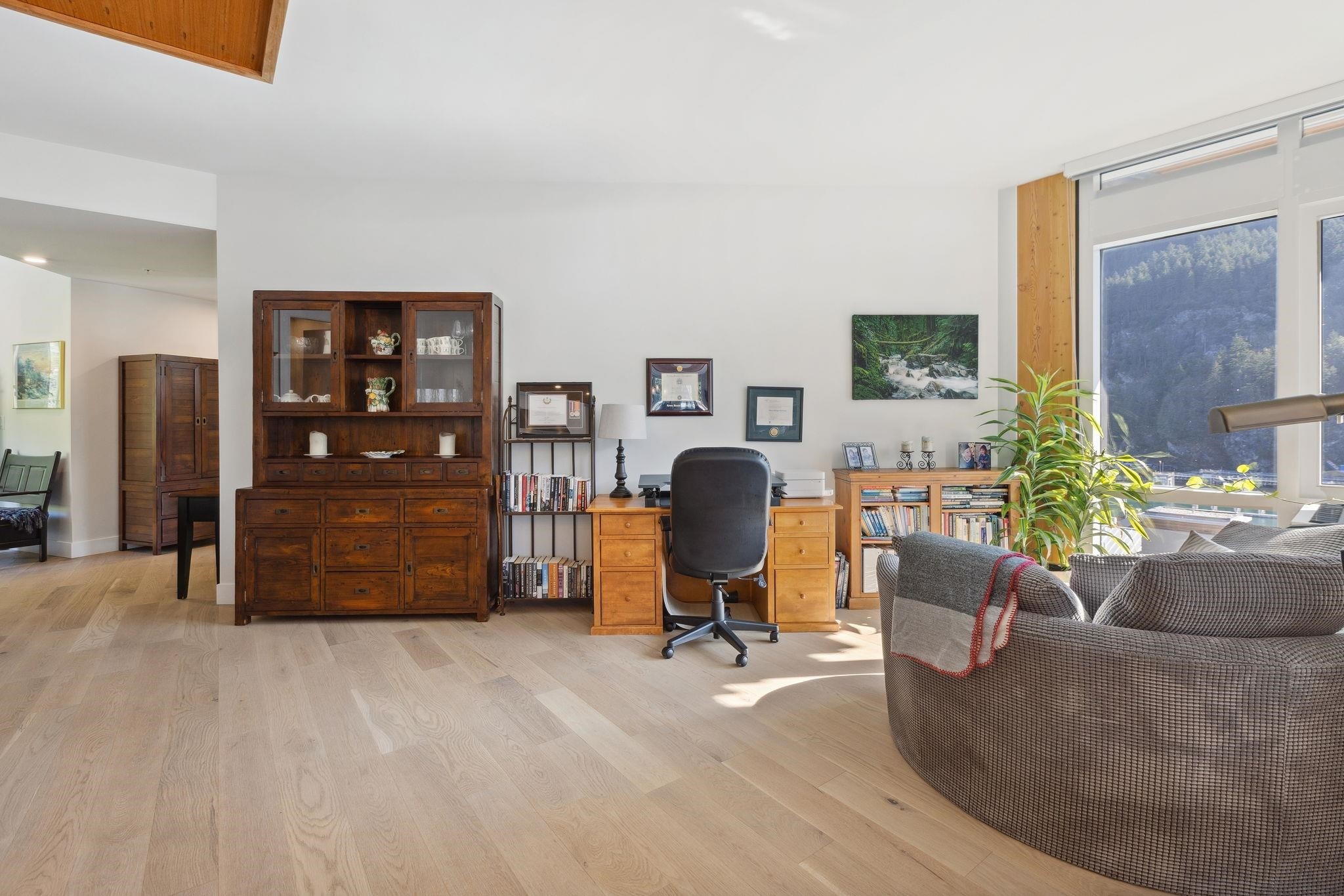 703-6687 Nelson Avenue, West Vancouver, BC
