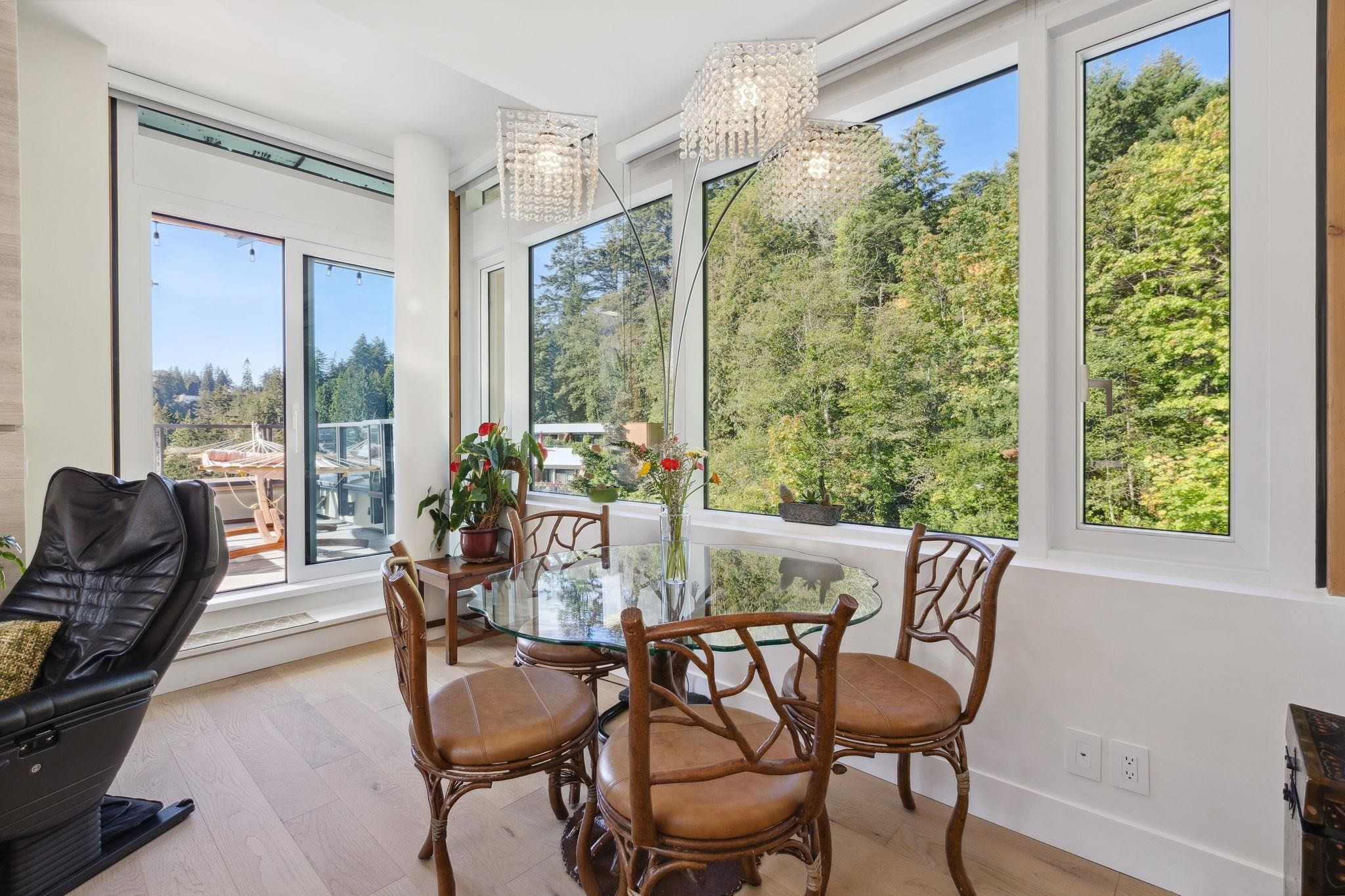 703-6687 Nelson Avenue, West Vancouver, BC