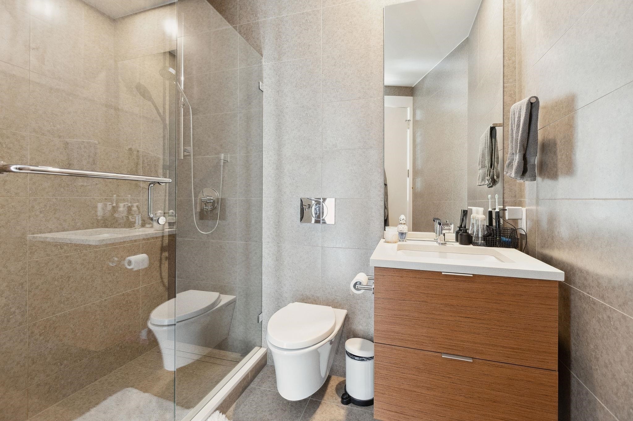 703-6687 Nelson Avenue, West Vancouver, BC
