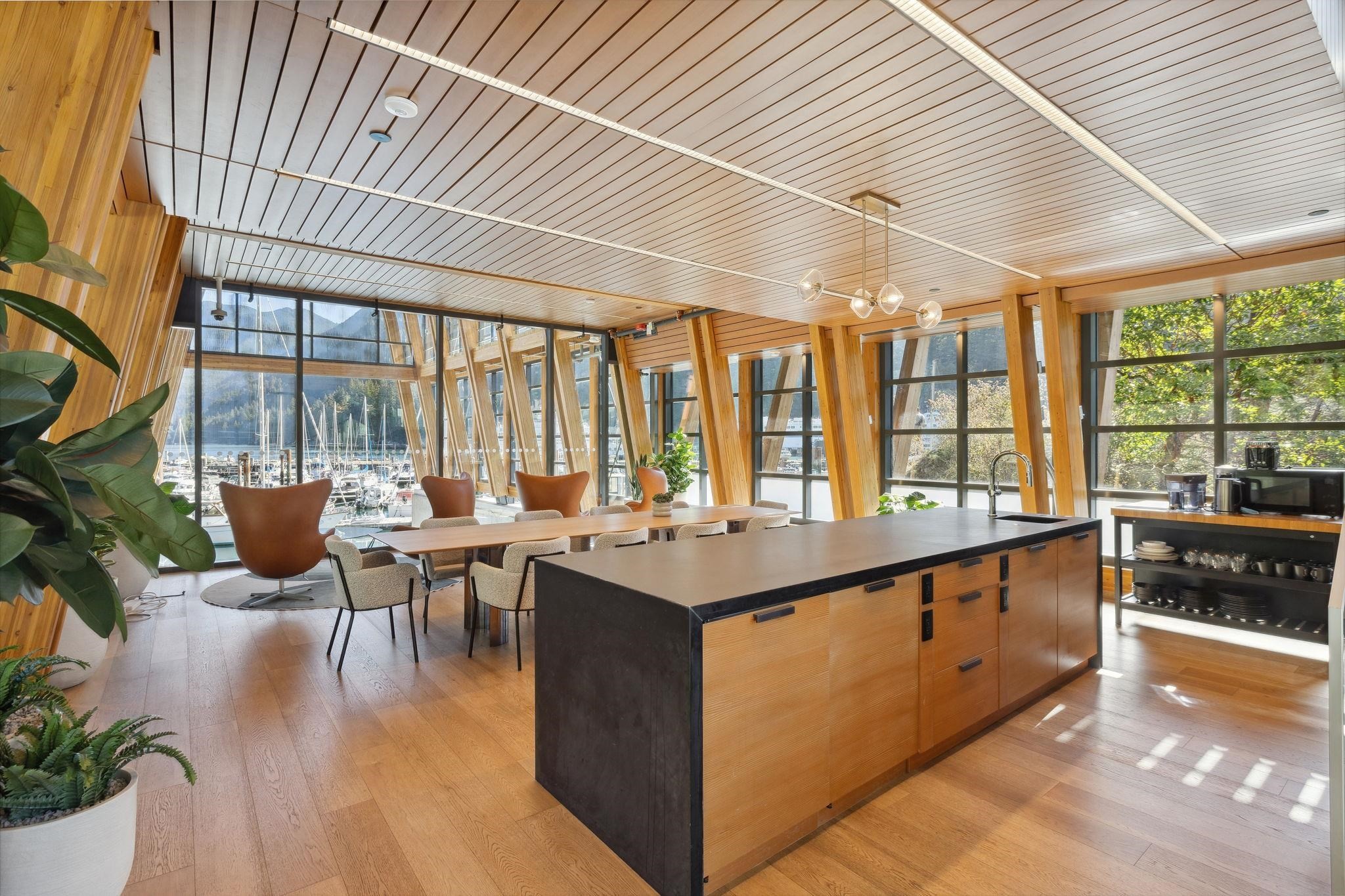 703-6687 Nelson Avenue, West Vancouver, BC