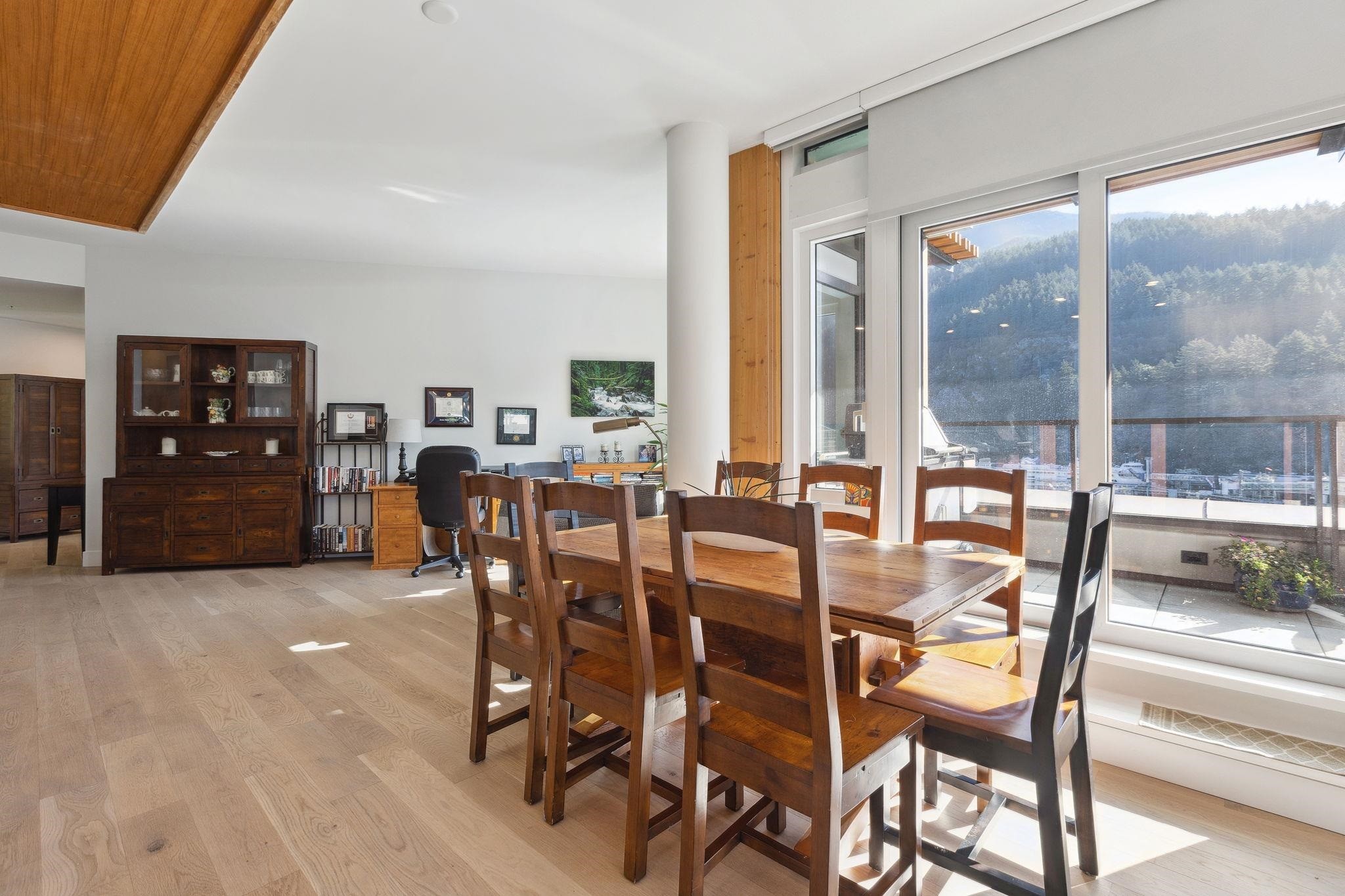 703-6687 Nelson Avenue, West Vancouver, BC