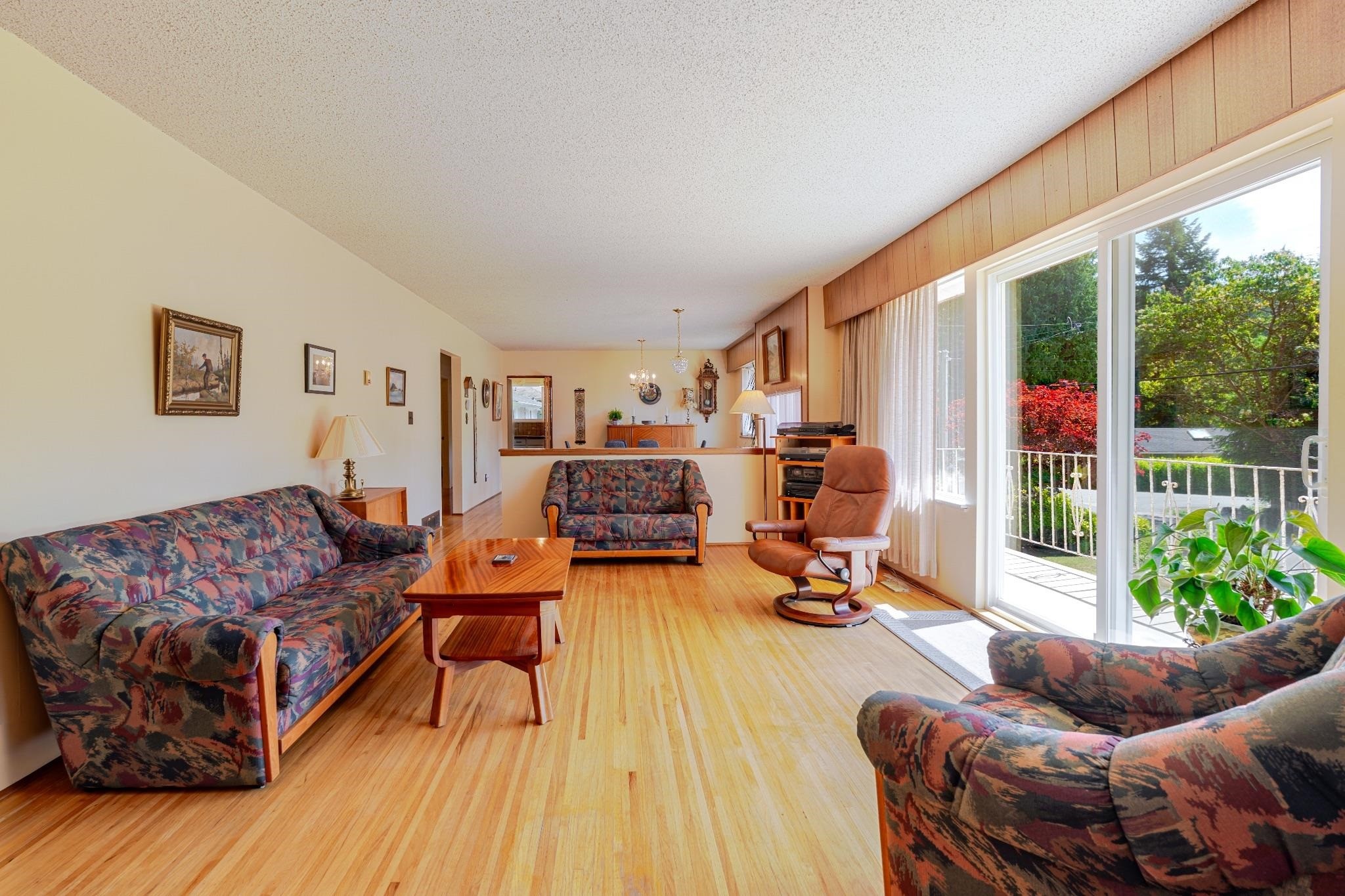 5756 Cranley Drive, West Vancouver, BC