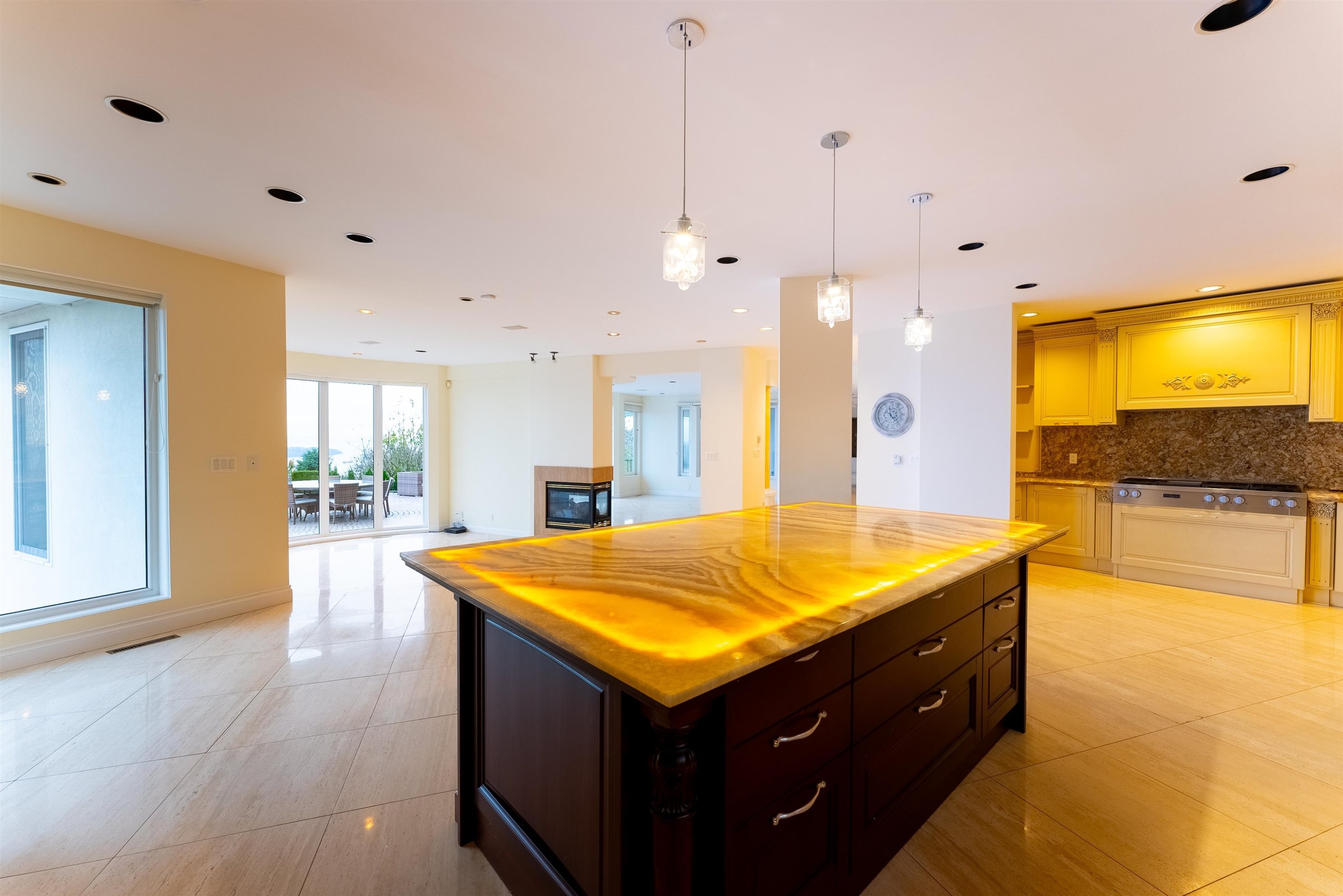 1409 Chartwell Drive, West Vancouver, BC