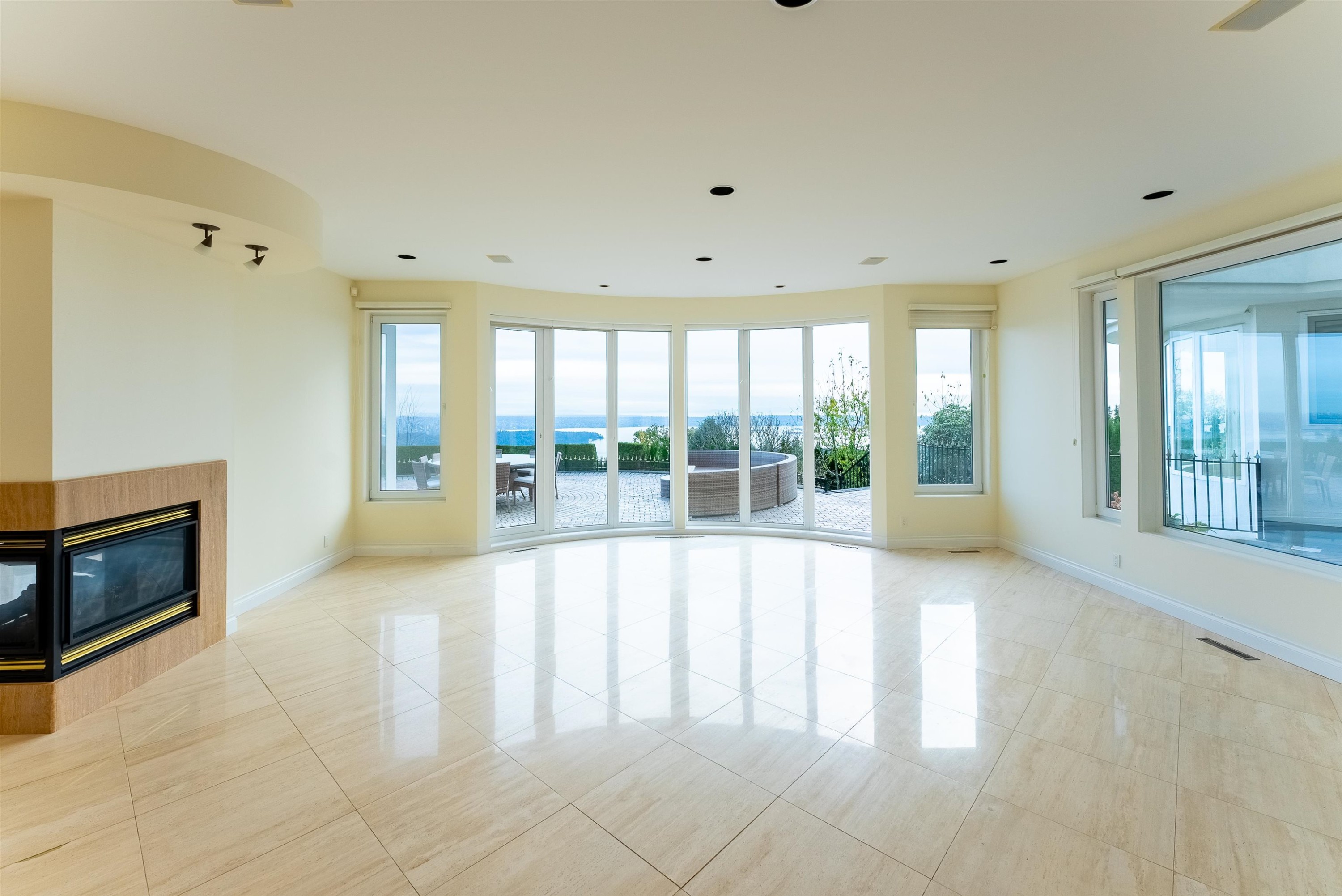 1409 Chartwell Drive, West Vancouver, BC