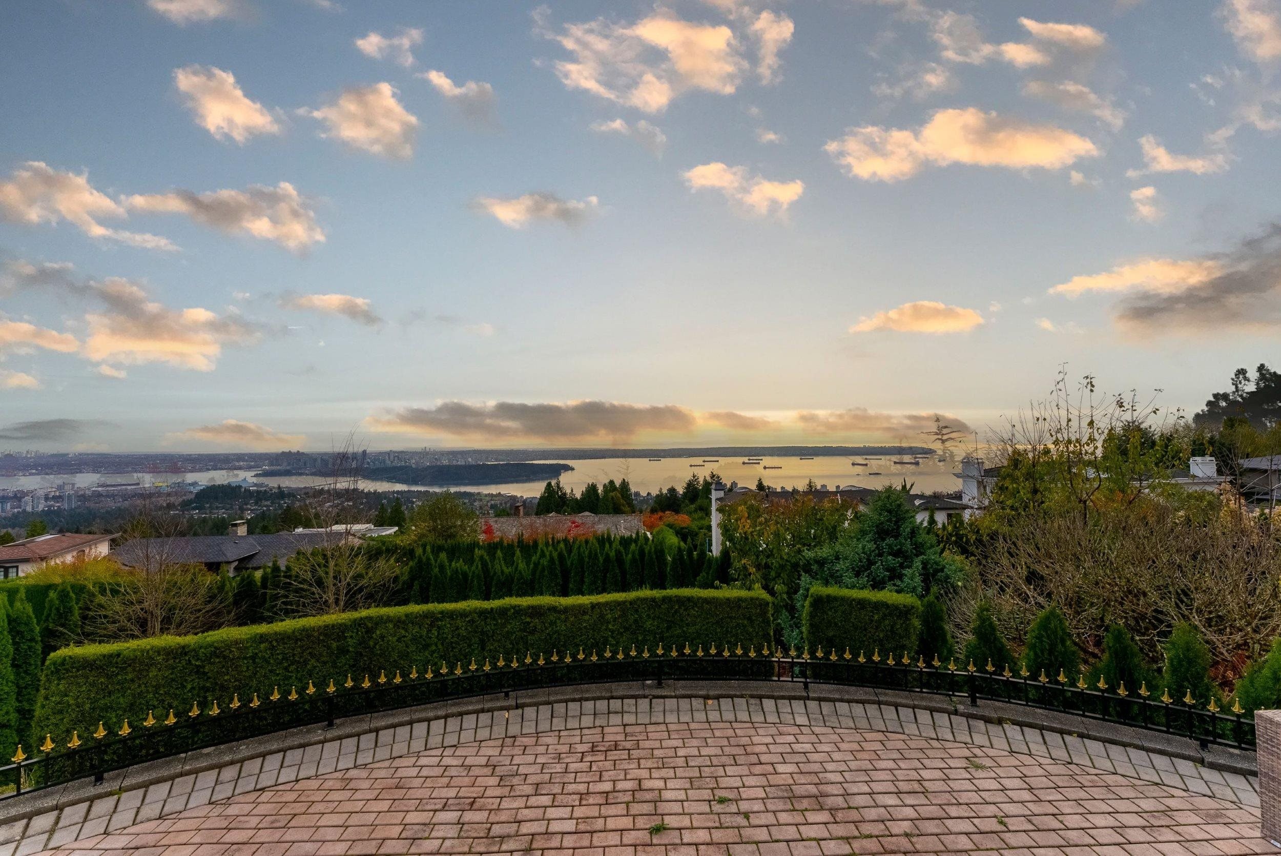 1409 Chartwell Drive, West Vancouver, BC