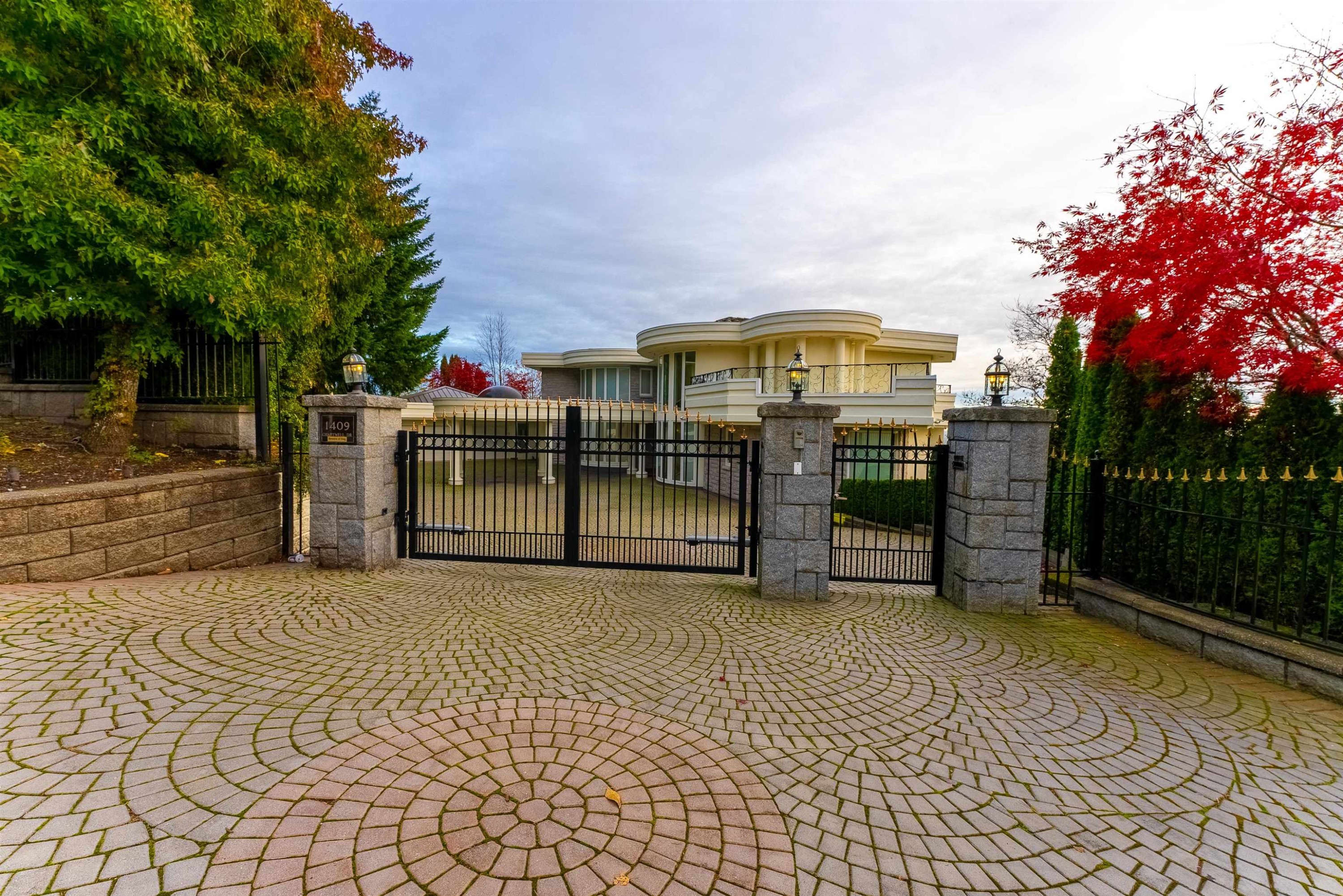 1409 Chartwell Drive, West Vancouver, BC