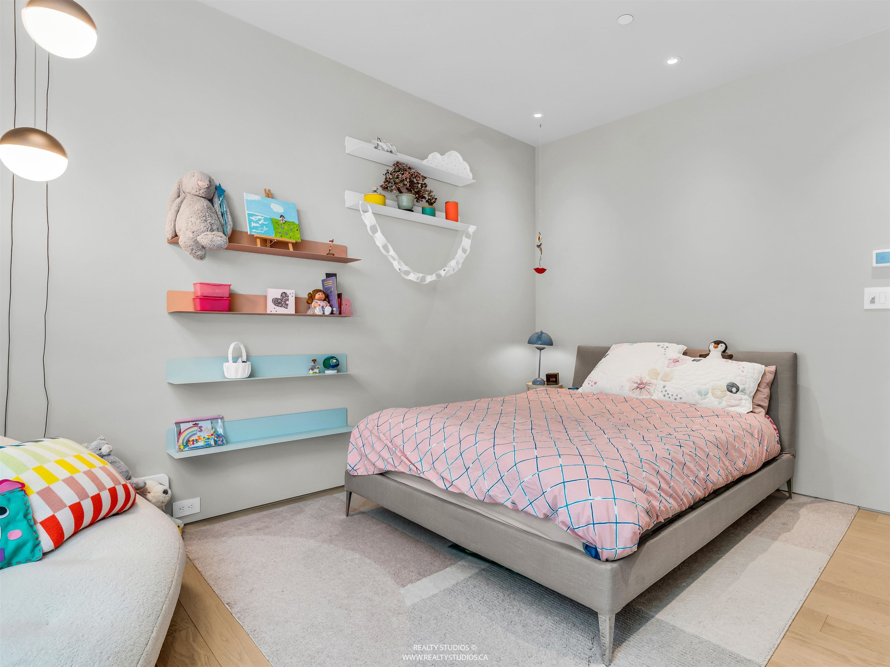 366 22Nd Avenue W, Vancouver, BC