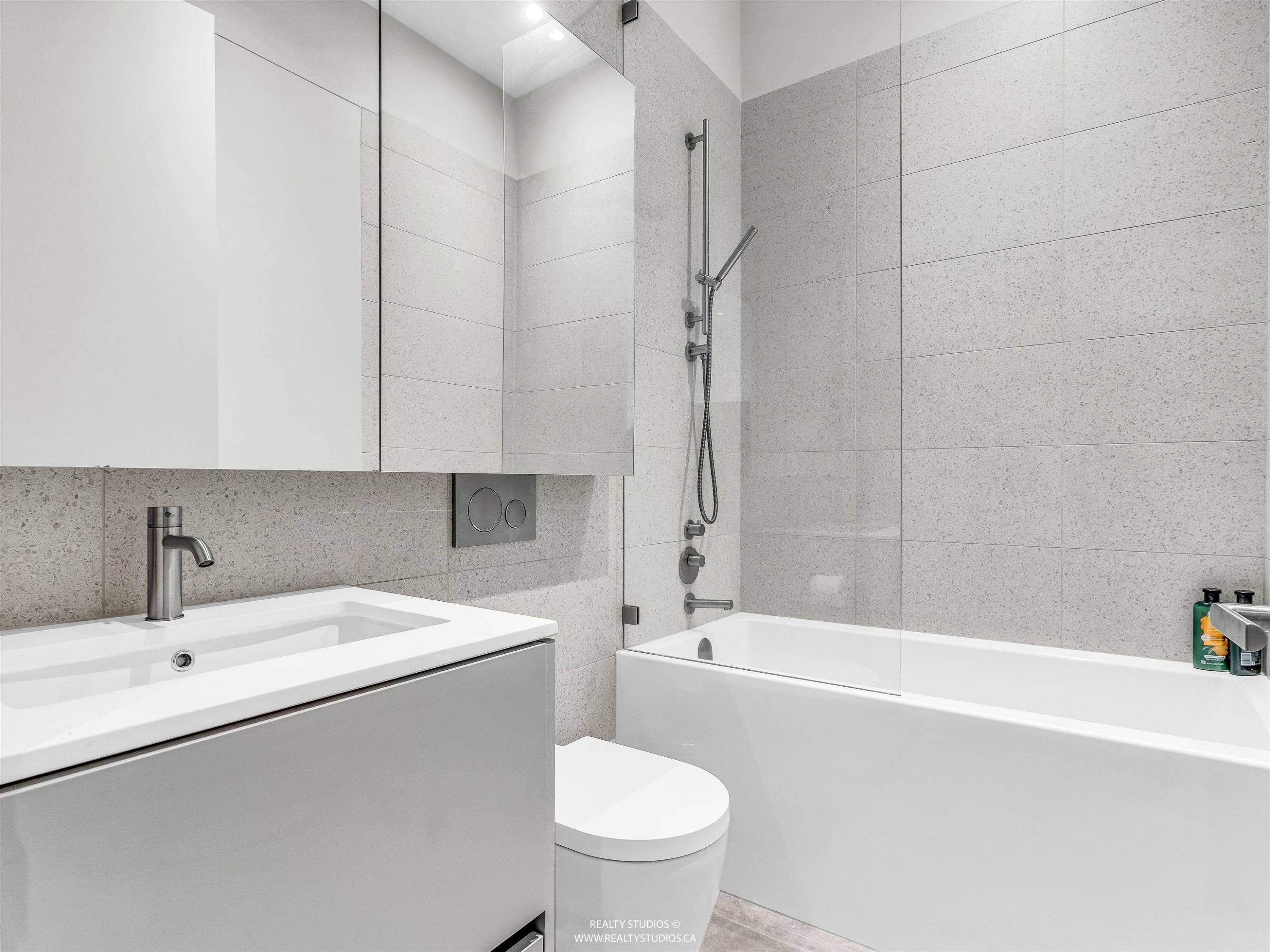 366 22Nd Avenue W, Vancouver, BC