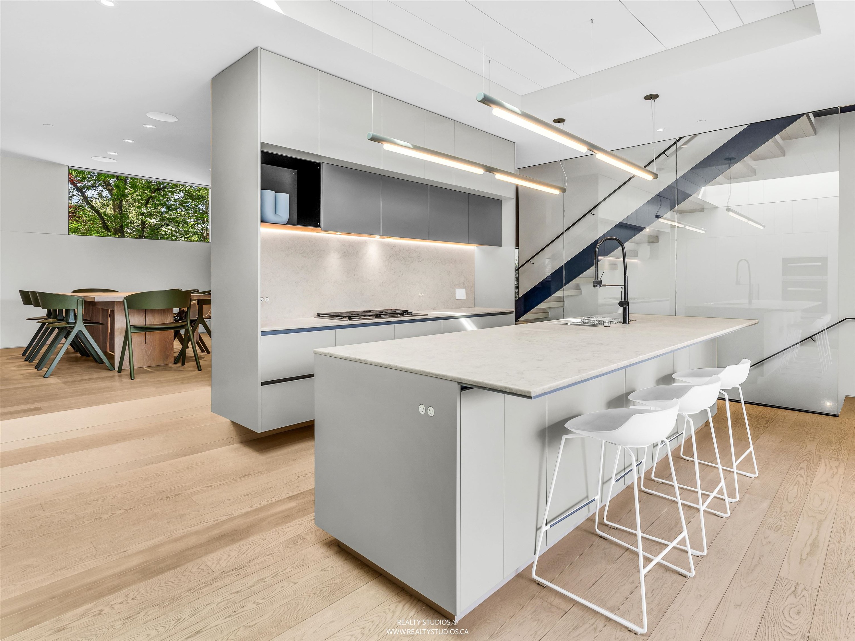 366 22Nd Avenue W, Vancouver, BC