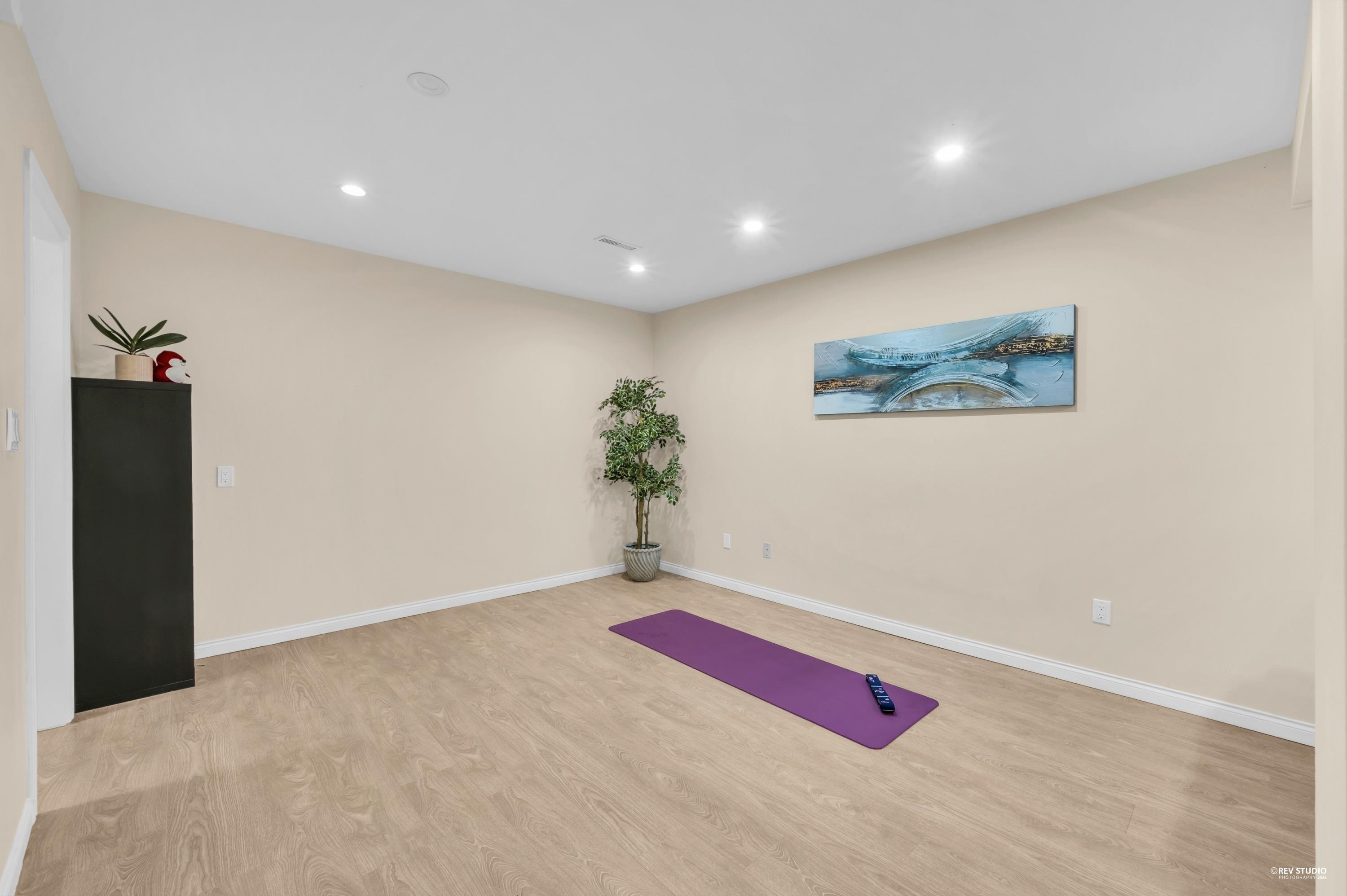 2143 Mcmullen Avenue, Vancouver, BC