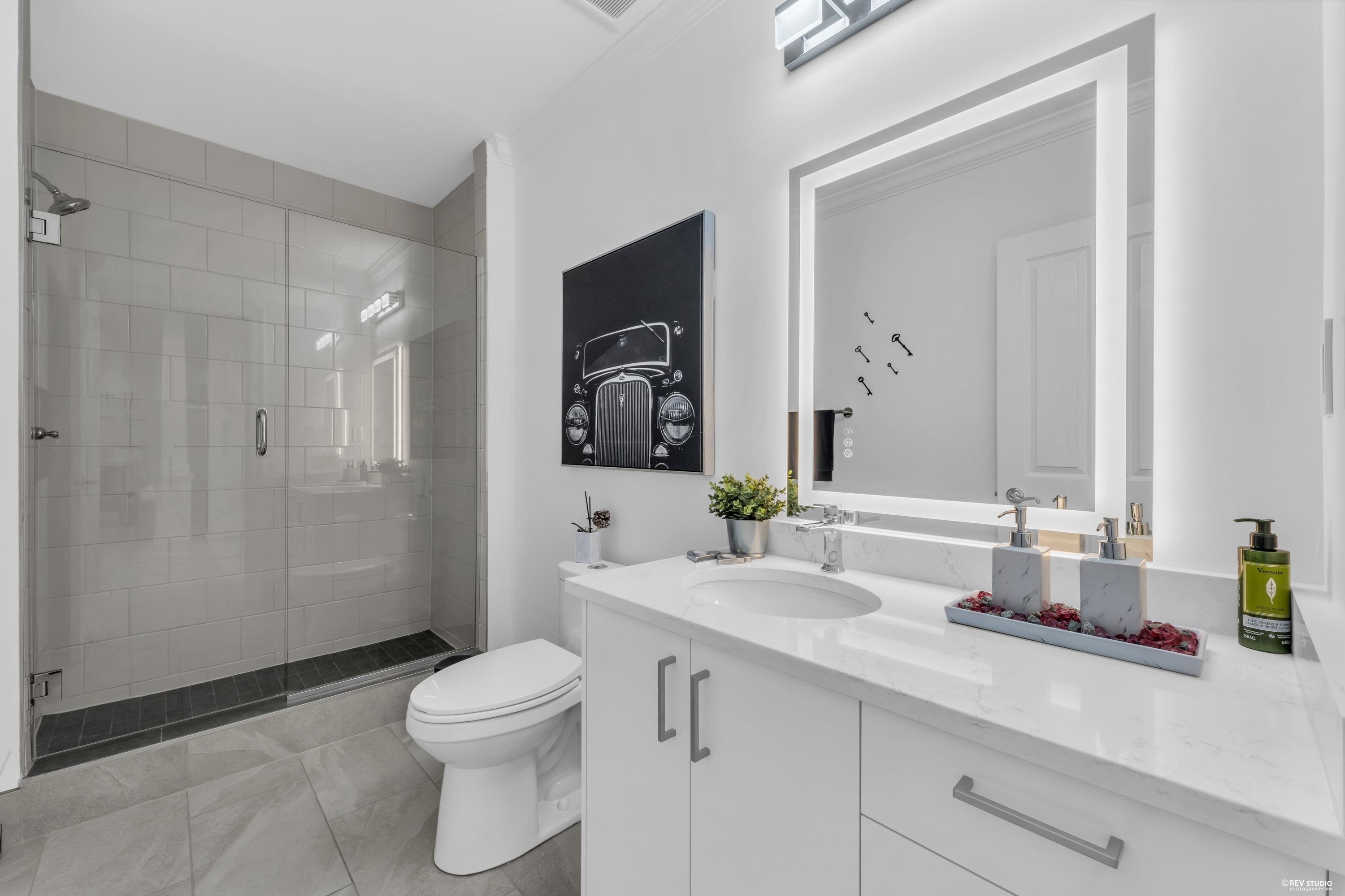 2459 Mathers Avenue, West Vancouver, BC